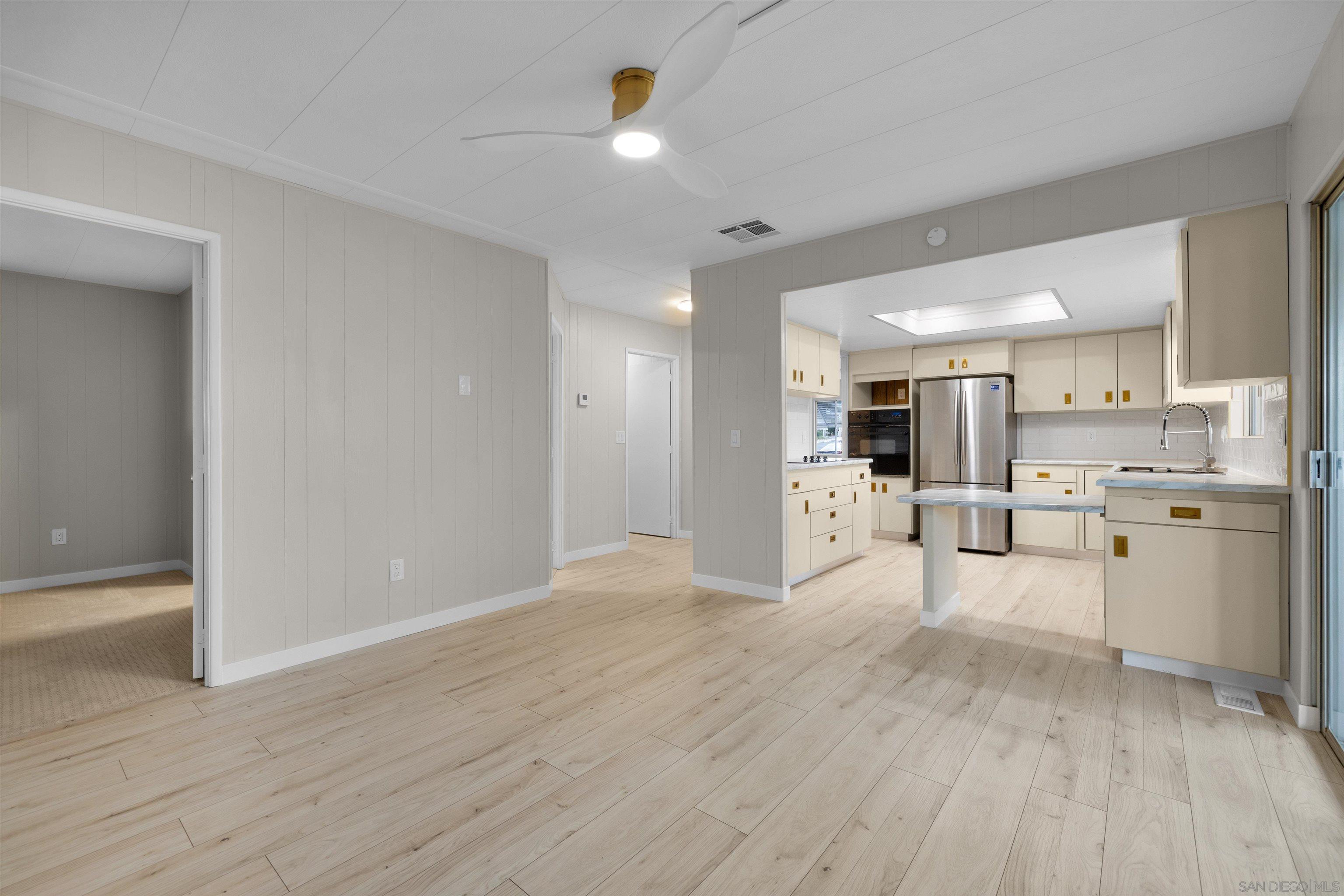 Detail Gallery Image 7 of 28 For 1440 S Orange Ave  105, El Cajon,  CA 92020 - 2 Beds | 2 Baths