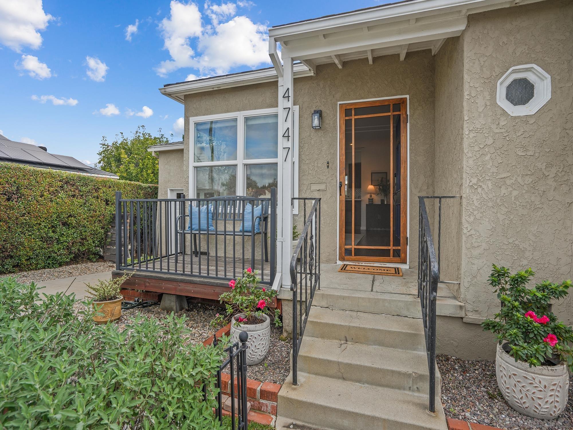 Front Image Thumbnail for SD2600648