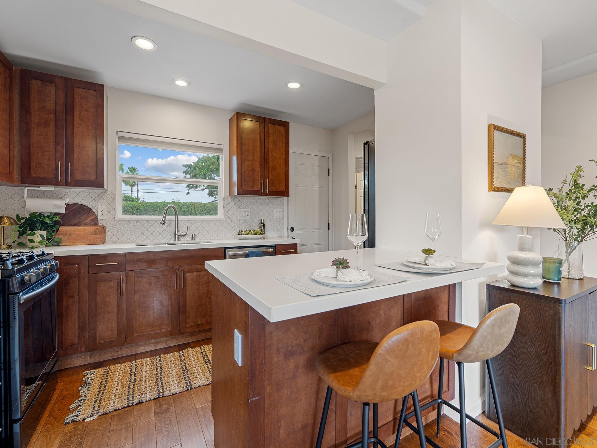 Detail Gallery Image 11 of 36 For 4747  Lenore Dr, San Diego,  CA 92115 - 3 Beds | 2 Baths