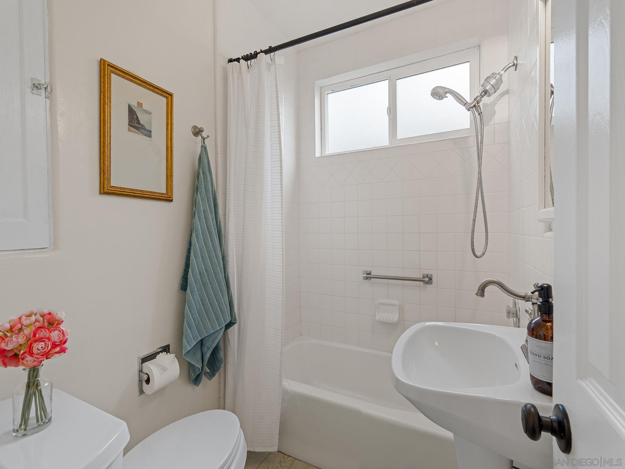 Detail Gallery Image 20 of 36 For 4747  Lenore Dr, San Diego,  CA 92115 - 3 Beds | 2 Baths