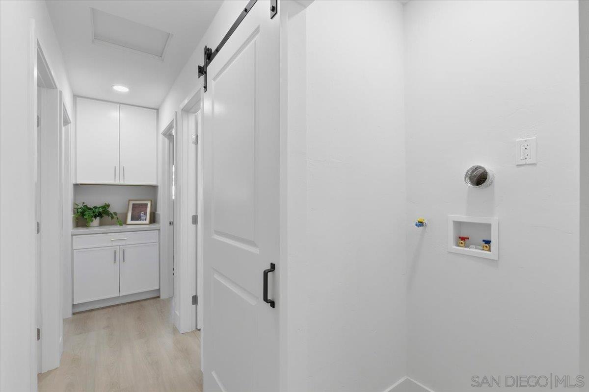 Detail Gallery Image 9 of 21 For 4970  Mable Way, San Diego,  CA 92117 - 4 Beds | 2 Baths