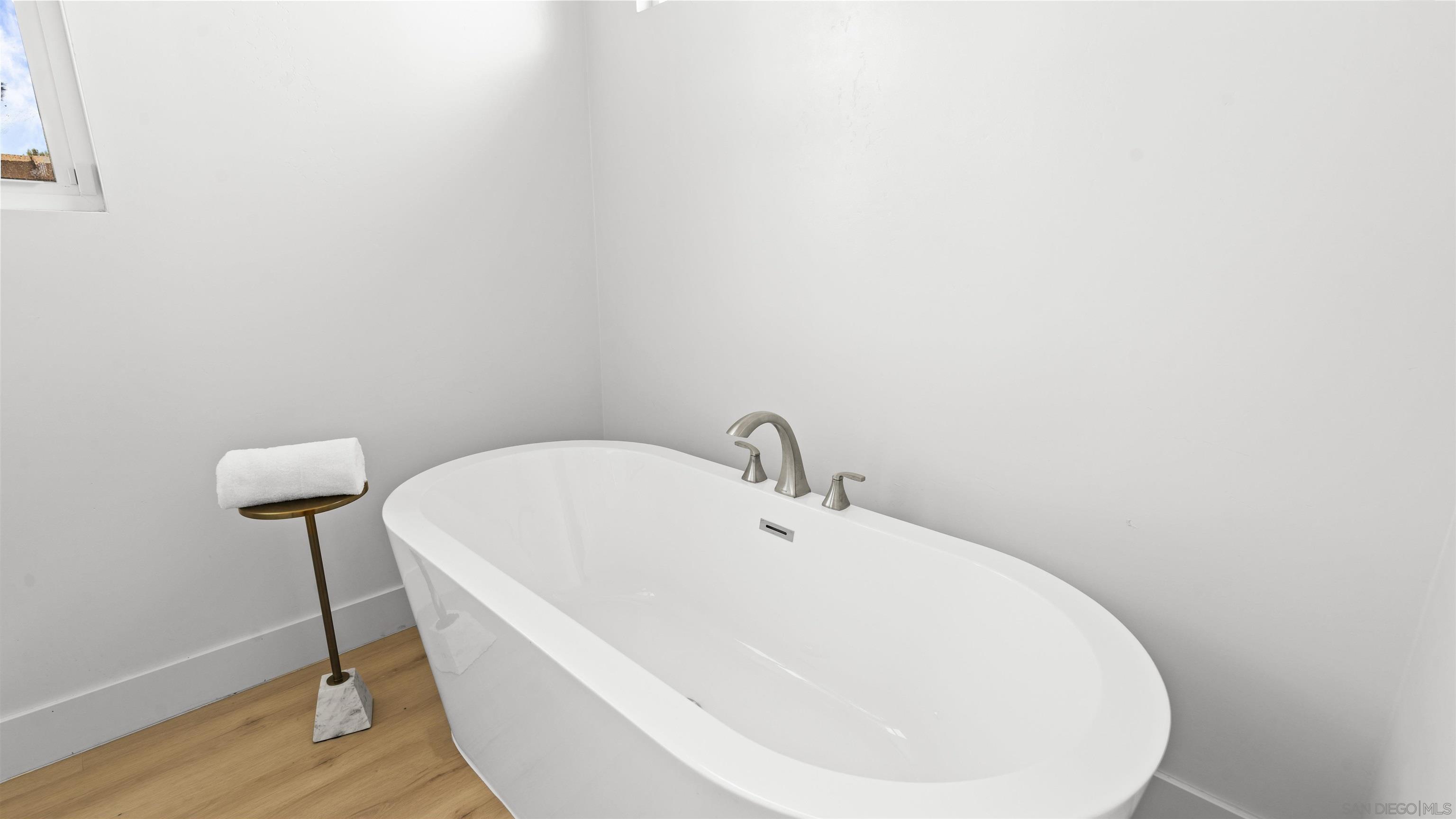 Detail Gallery Image 22 of 53 For 16925  Old Coach Rd, Poway,  CA 92064 - 6 Beds | 4/1 Baths