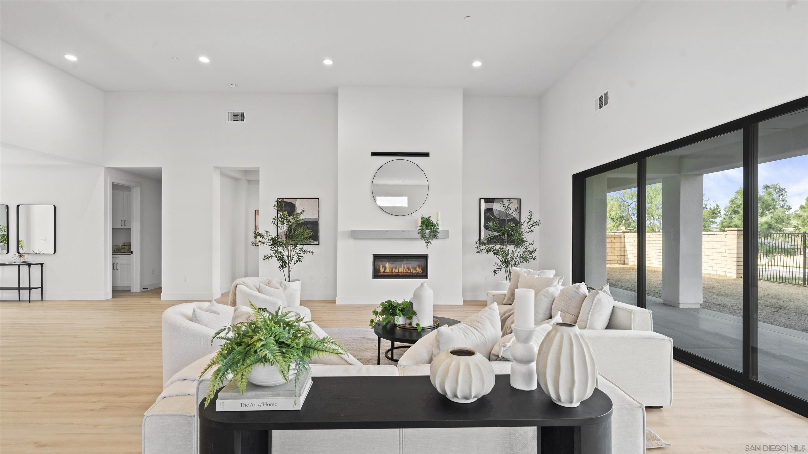 Detail Gallery Image 8 of 53 For 16925  Old Coach Rd, Poway,  CA 92064 - 6 Beds | 4/1 Baths