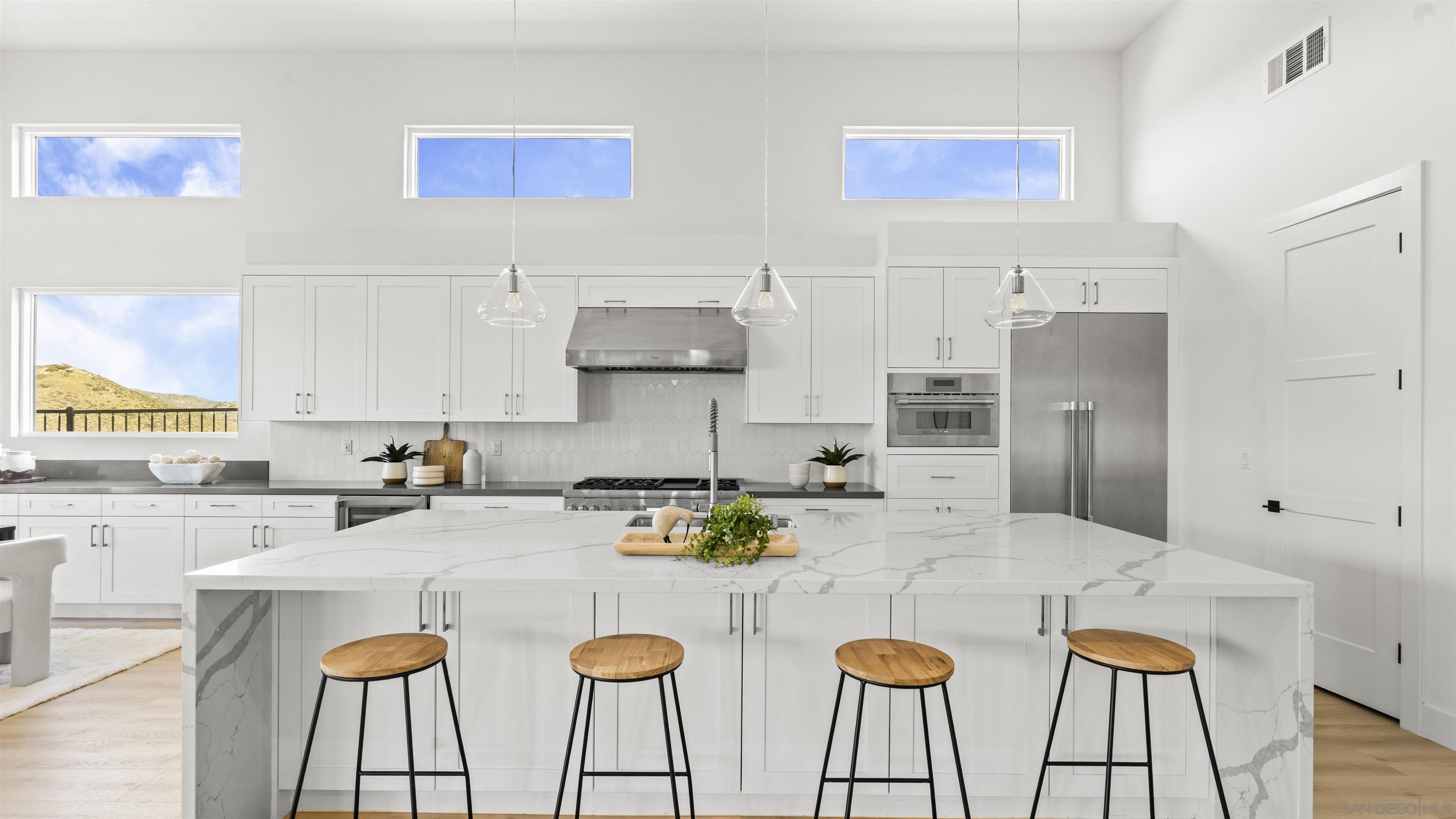 Detail Gallery Image 8 of 54 For 16925  Old Coach Rd, Poway,  CA 92064 - 6 Beds | 4/1 Baths