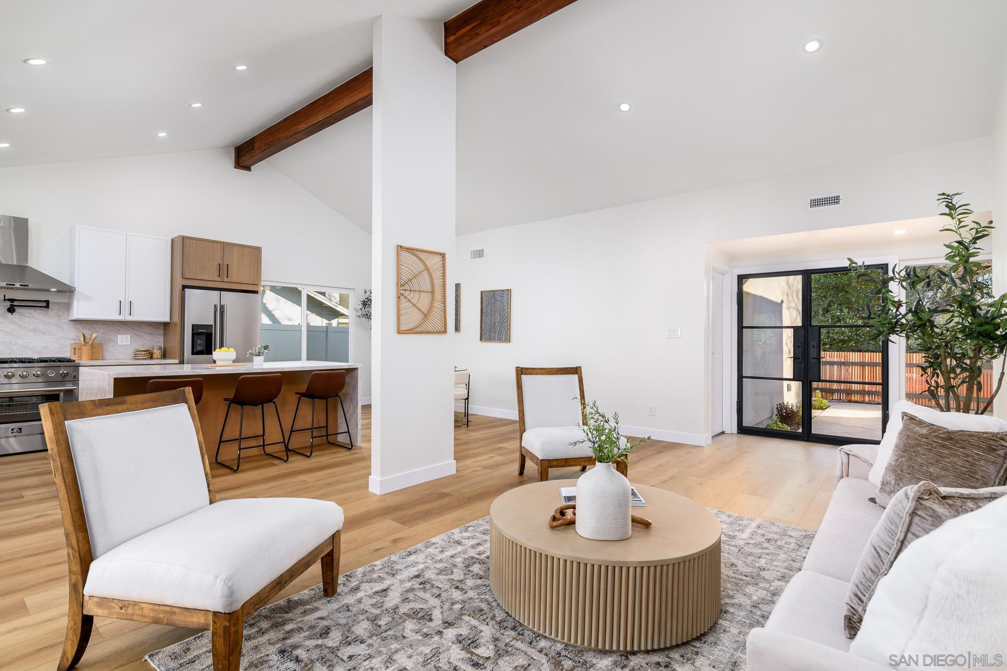 Detail Gallery Image 3 of 33 For 3036  Driscoll Drive, San Diego,  CA 92117 - 3 Beds | 2 Baths