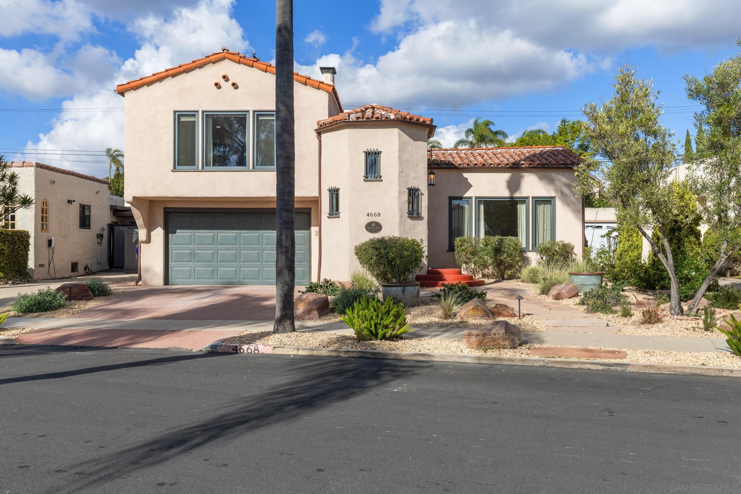 Detail Gallery Image 2 of 59 For 4668 E Talmadge Drive, San Diego,  CA 92116 - 3 Beds | 2/1 Baths