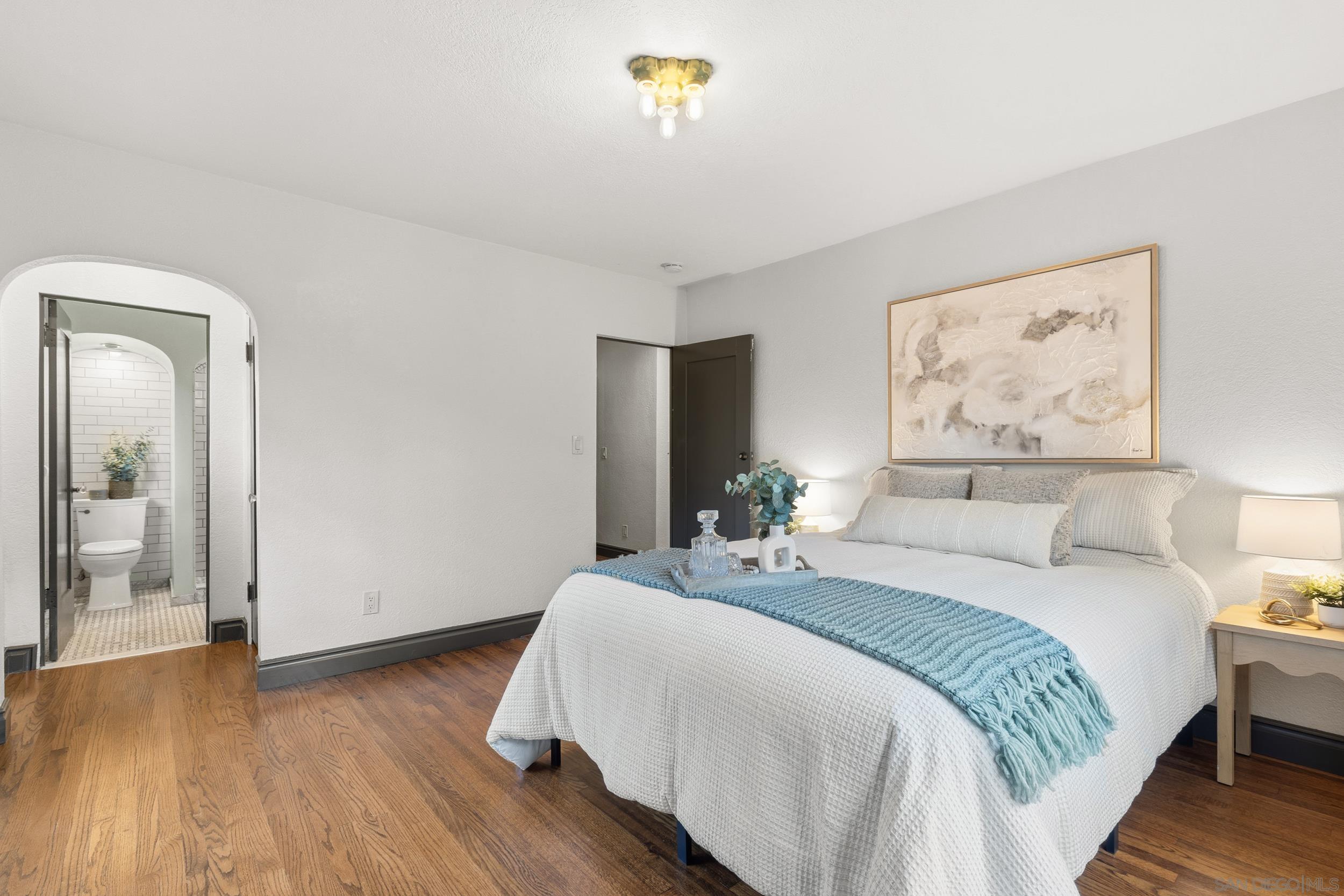 Detail Gallery Image 24 of 59 For 4668 E Talmadge Drive, San Diego,  CA 92116 - 3 Beds | 2/1 Baths