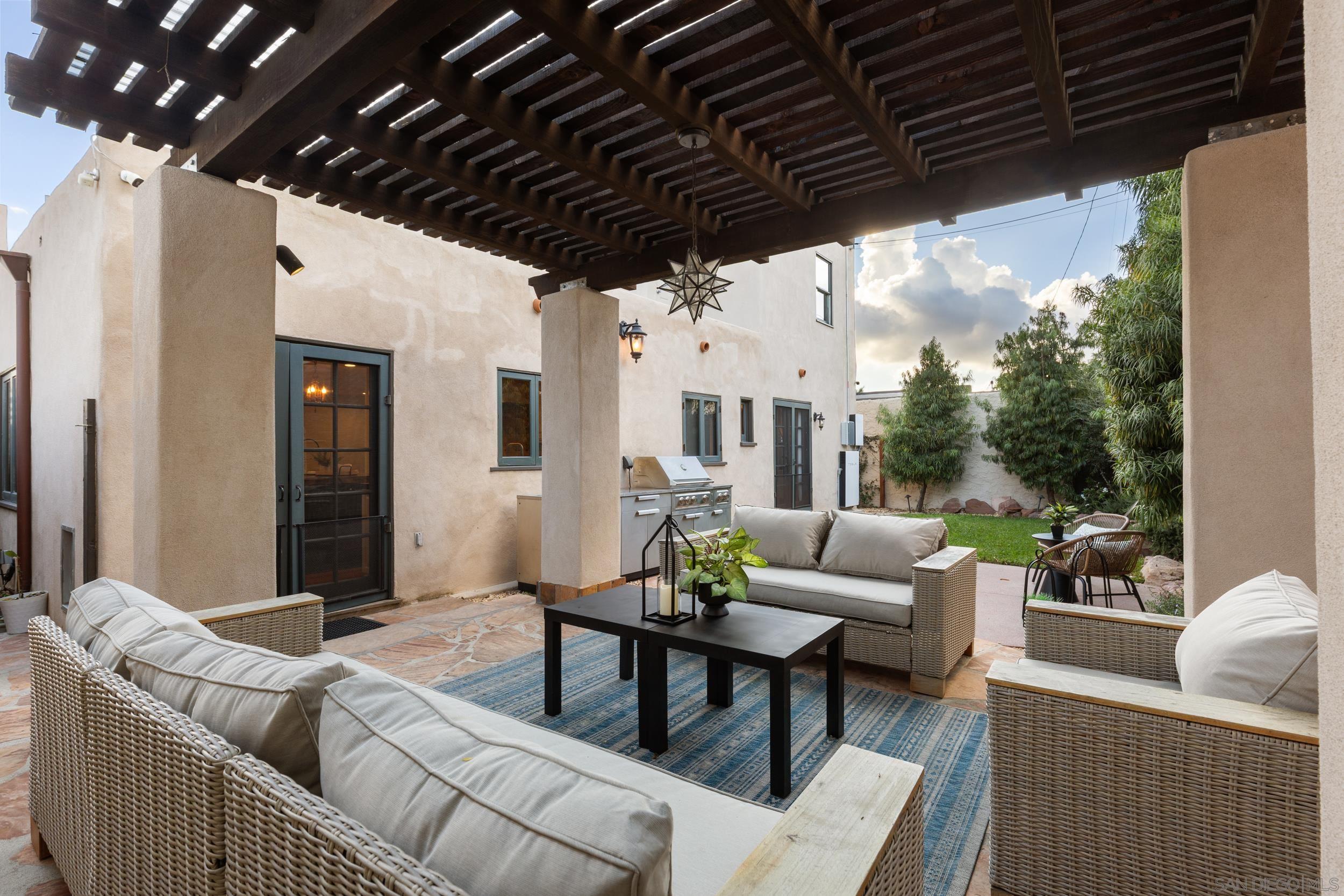 Detail Gallery Image 42 of 59 For 4668 E Talmadge Drive, San Diego,  CA 92116 - 3 Beds | 2/1 Baths