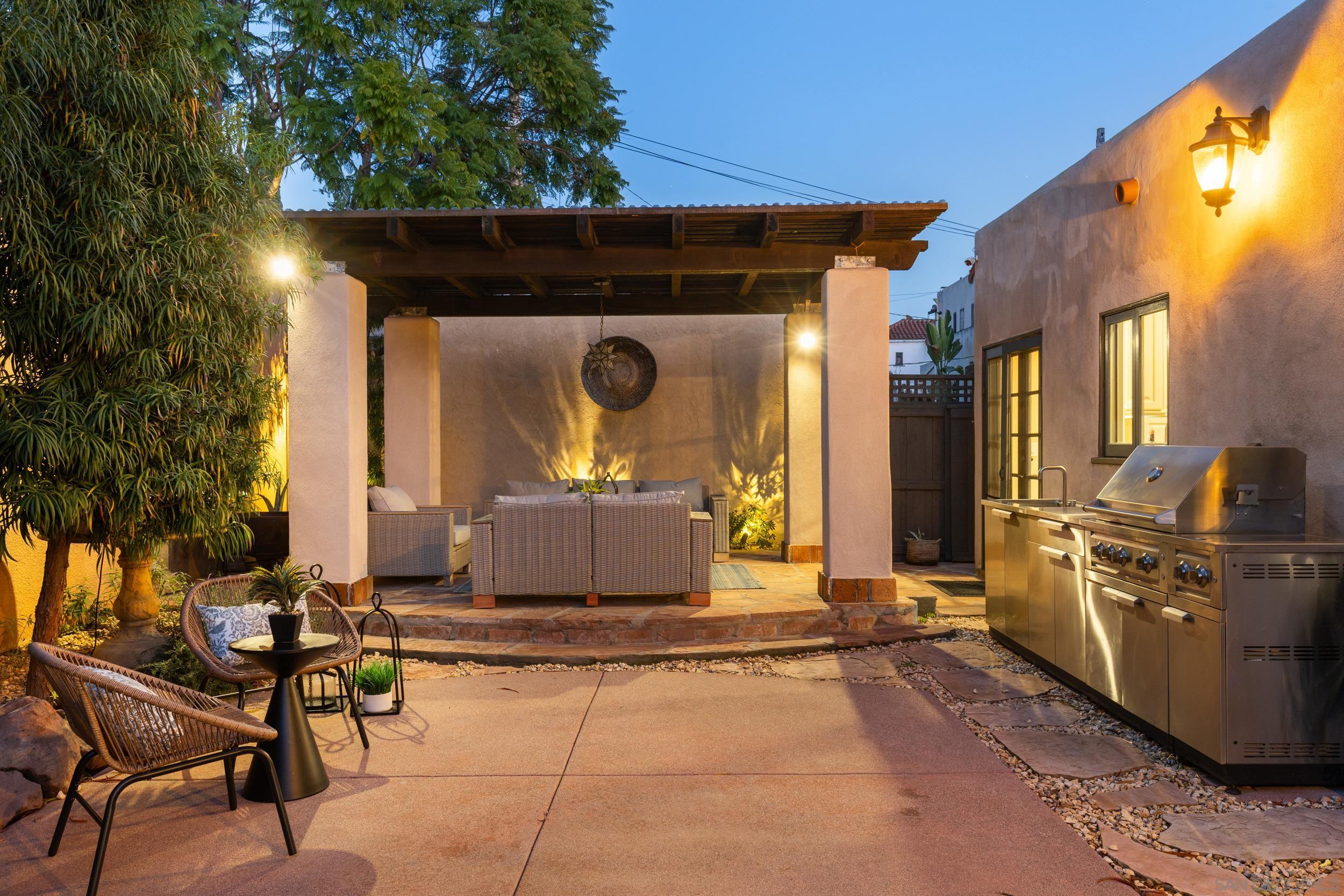 Detail Gallery Image 51 of 59 For 4668 E Talmadge Drive, San Diego,  CA 92116 - 3 Beds | 2/1 Baths