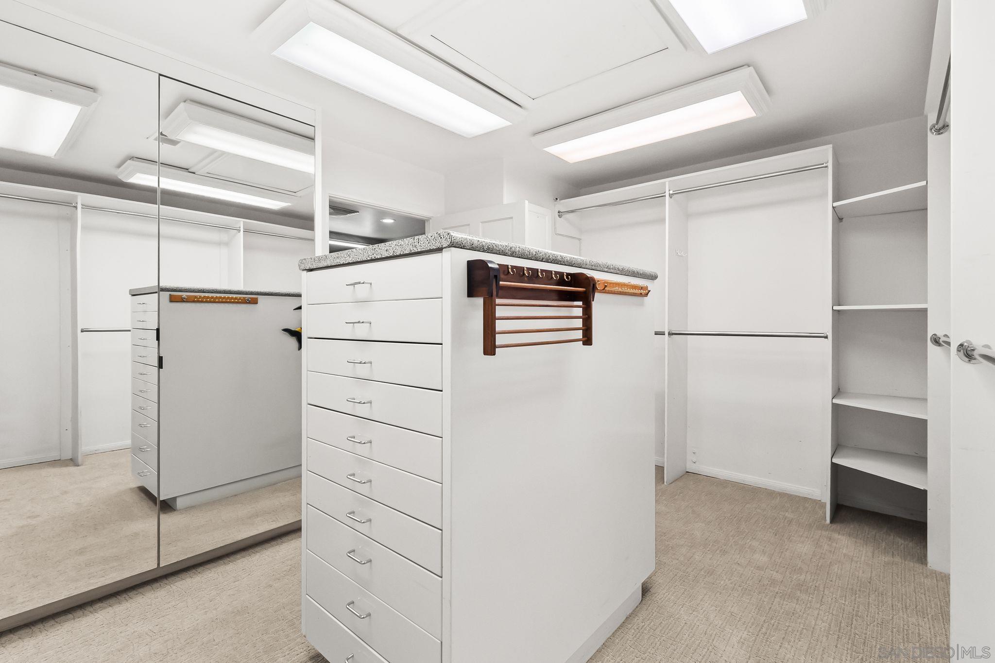 Detail Gallery Image 25 of 29 For 5979  via Zurita, La Jolla,  CA 92037 - 4 Beds | 2 Baths