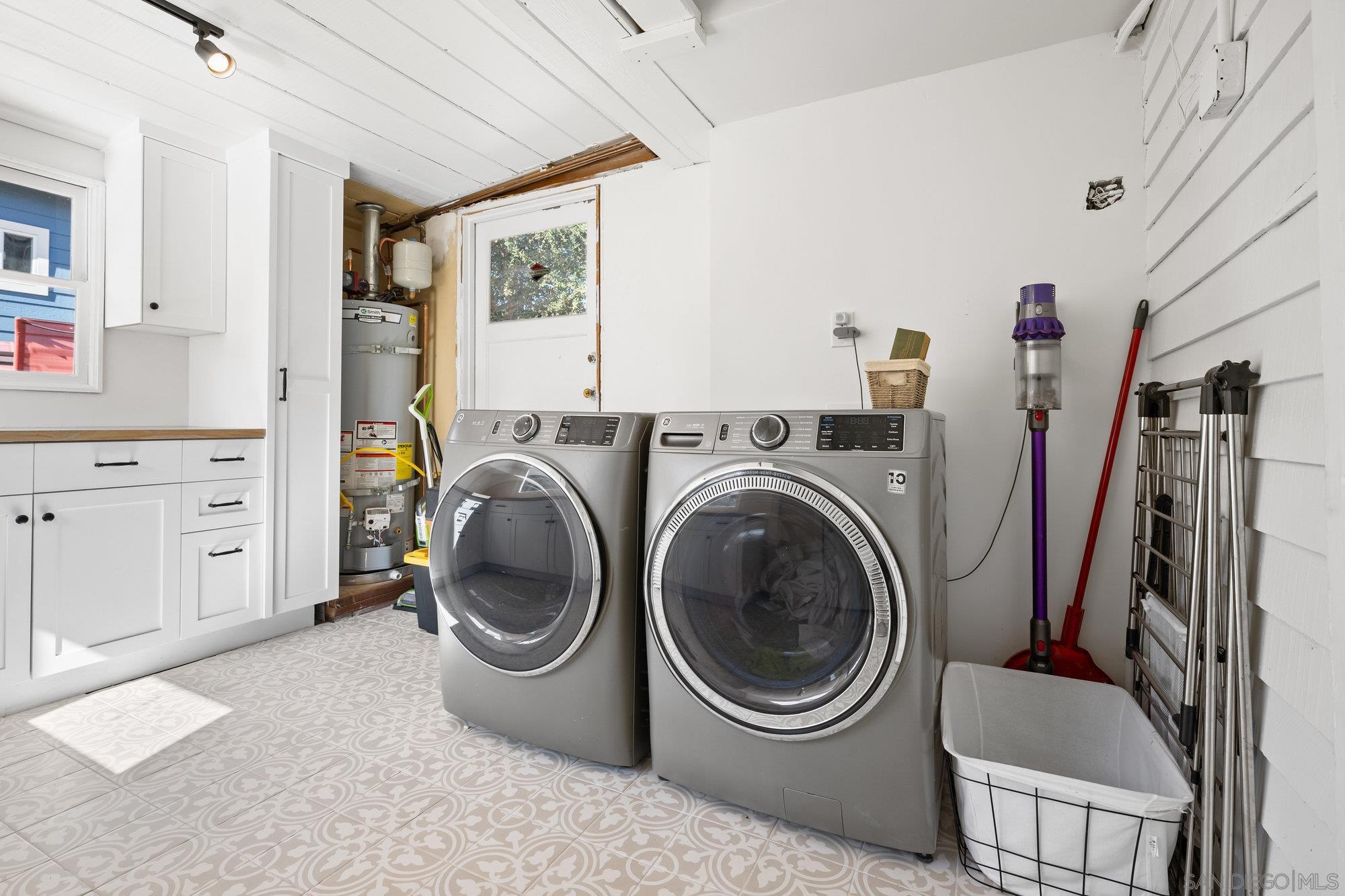 Detail Gallery Image 14 of 23 For 409 S Tulip, Escondido,  CA 92025 - 4 Beds | 2 Baths