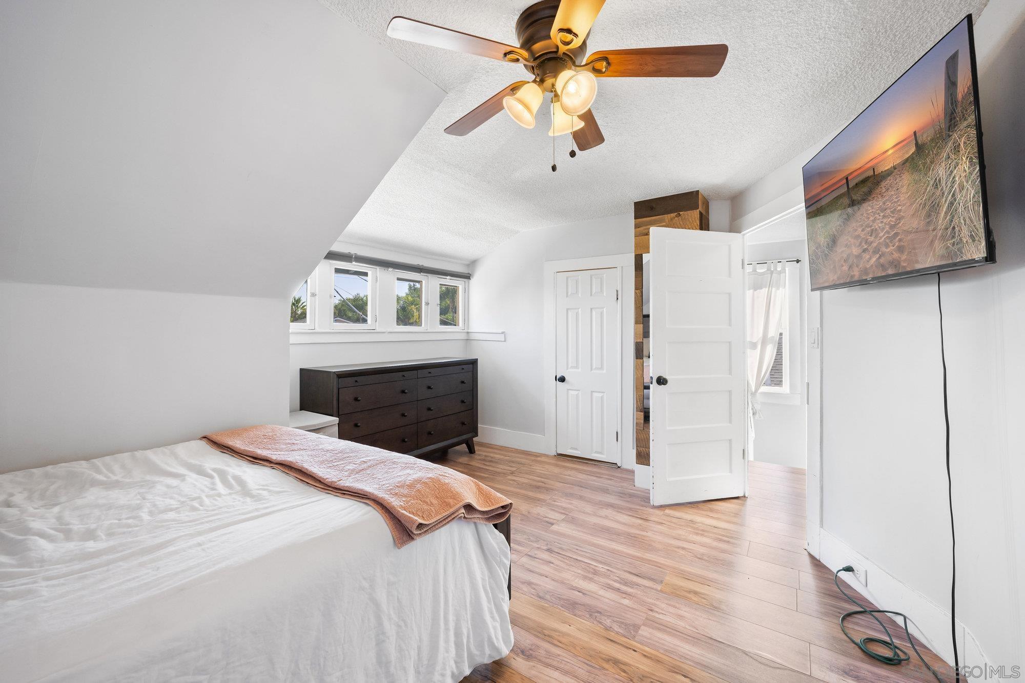 Detail Gallery Image 16 of 23 For 409 S Tulip, Escondido,  CA 92025 - 4 Beds | 2 Baths