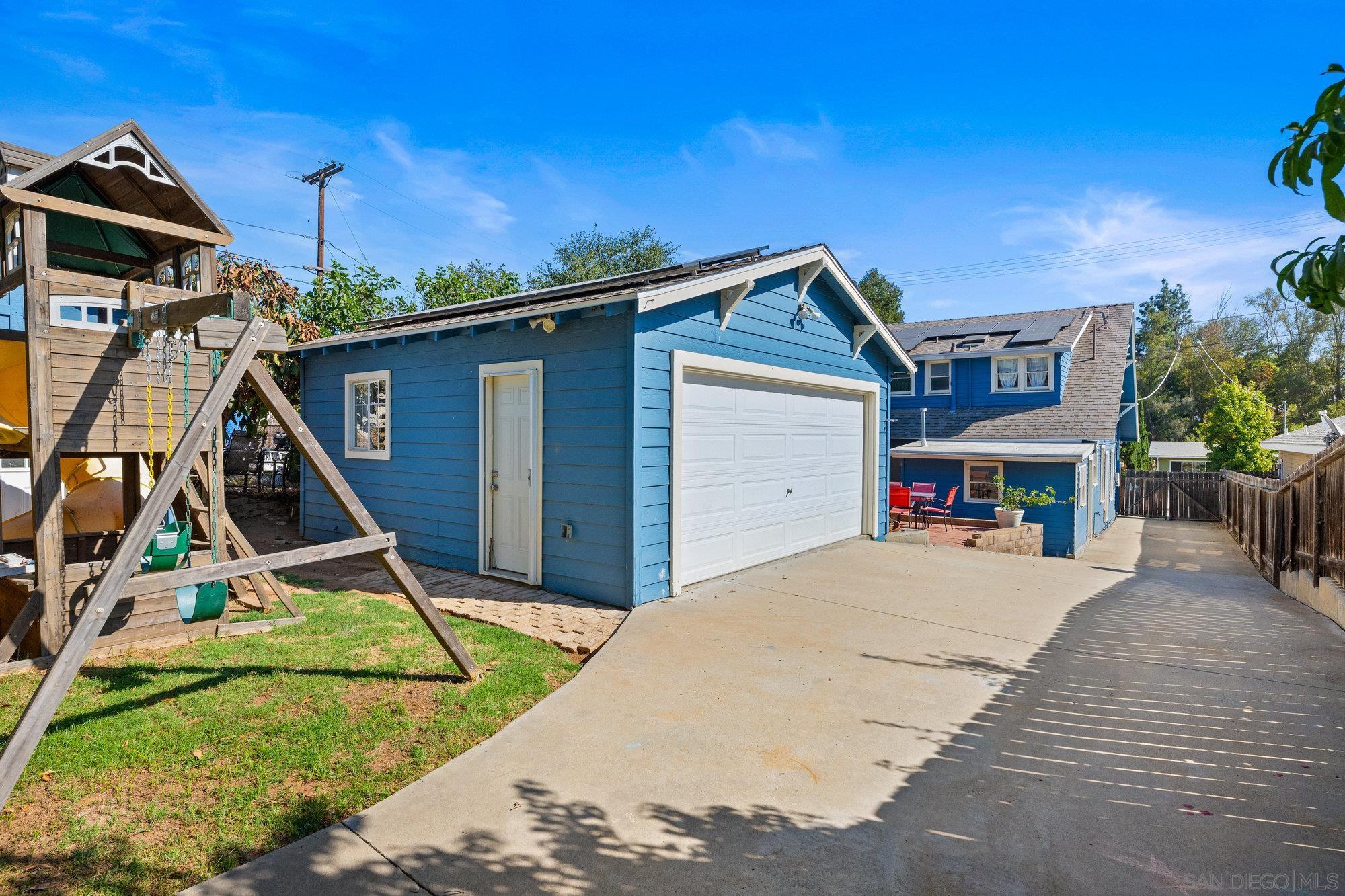 Front Image Thumbnail for SD2600663