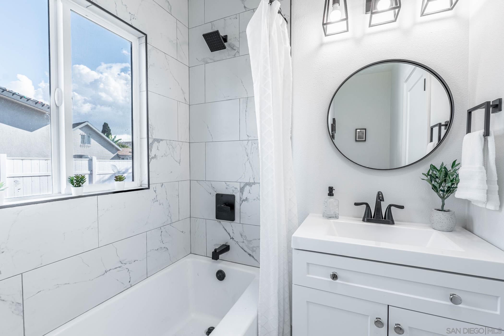 Detail Gallery Image 5 of 25 For 3921-23  Delta St., San Diego,  CA 92113 - – Beds | – Baths