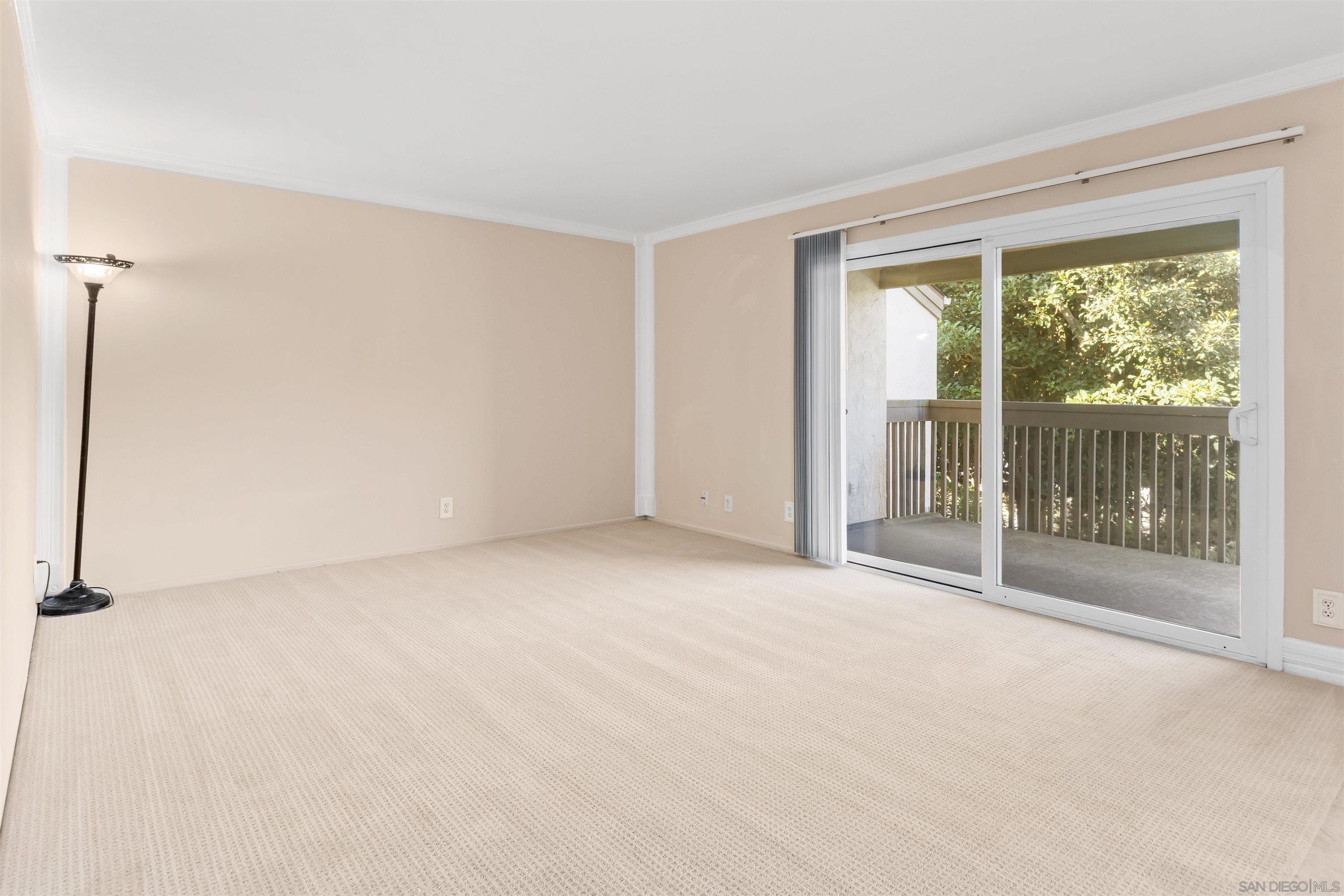 Detail Gallery Image 2 of 30 For 8561  Villa La Jolla Dr  #K,  La Jolla,  CA 92037 - 1 Beds | 1 Baths