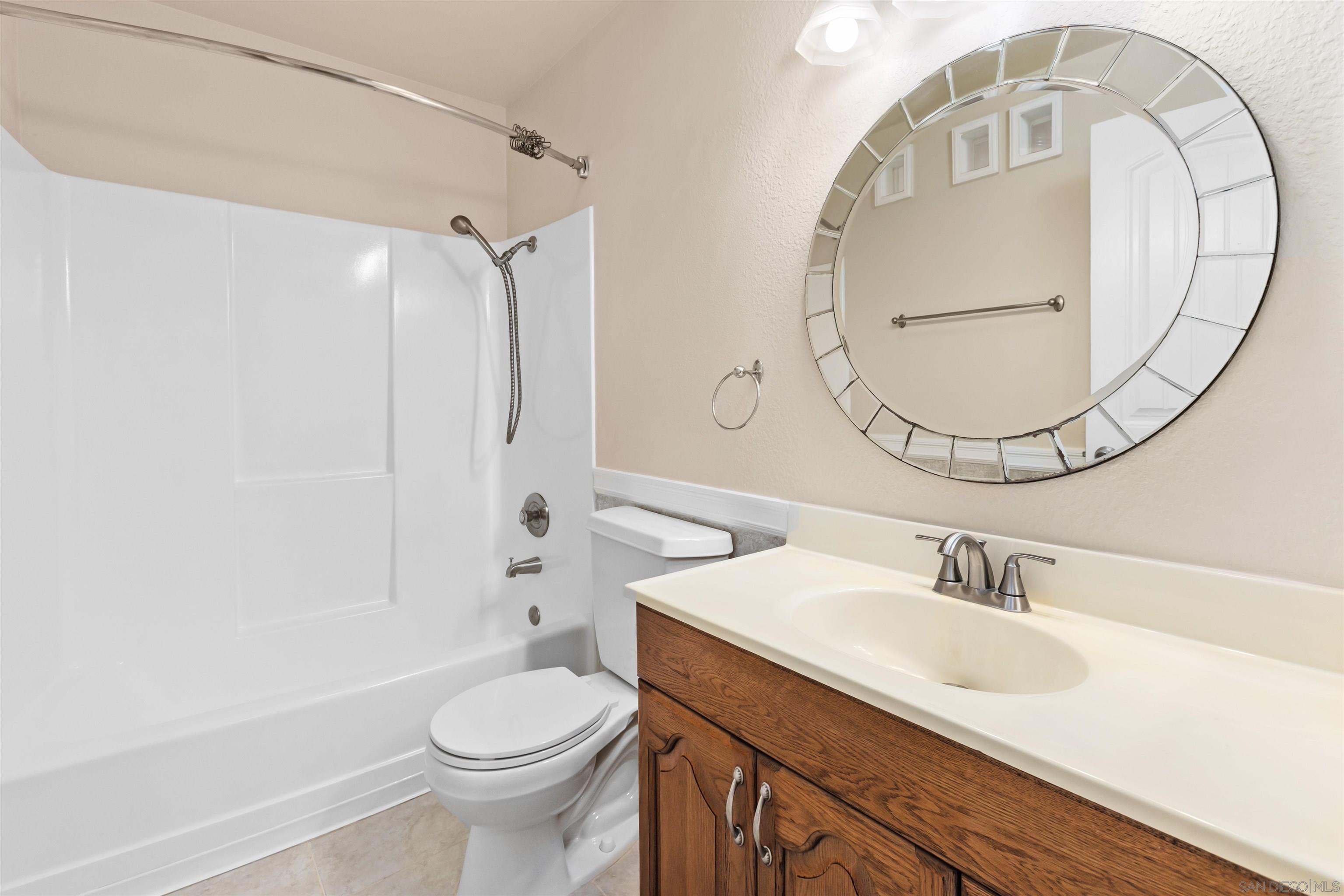 Detail Gallery Image 14 of 30 For 8561  Villa La Jolla Dr  #K,  La Jolla,  CA 92037 - 1 Beds | 1 Baths