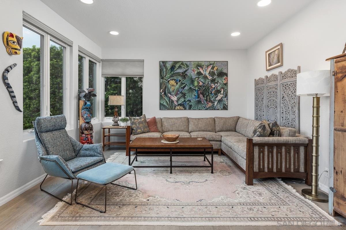 Detail Gallery Image 14 of 41 For 7521  Navigator Circle, Carlsbad,  CA 92011 - 4 Beds | 3 Baths