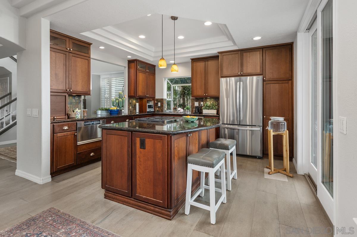 Detail Gallery Image 16 of 41 For 7521  Navigator Circle, Carlsbad,  CA 92011 - 4 Beds | 3 Baths