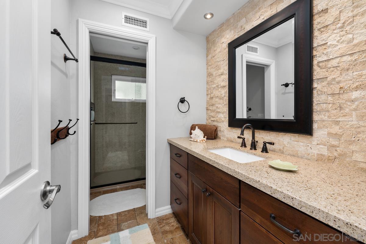 Detail Gallery Image 39 of 41 For 7521  Navigator Circle, Carlsbad,  CA 92011 - 4 Beds | 3 Baths