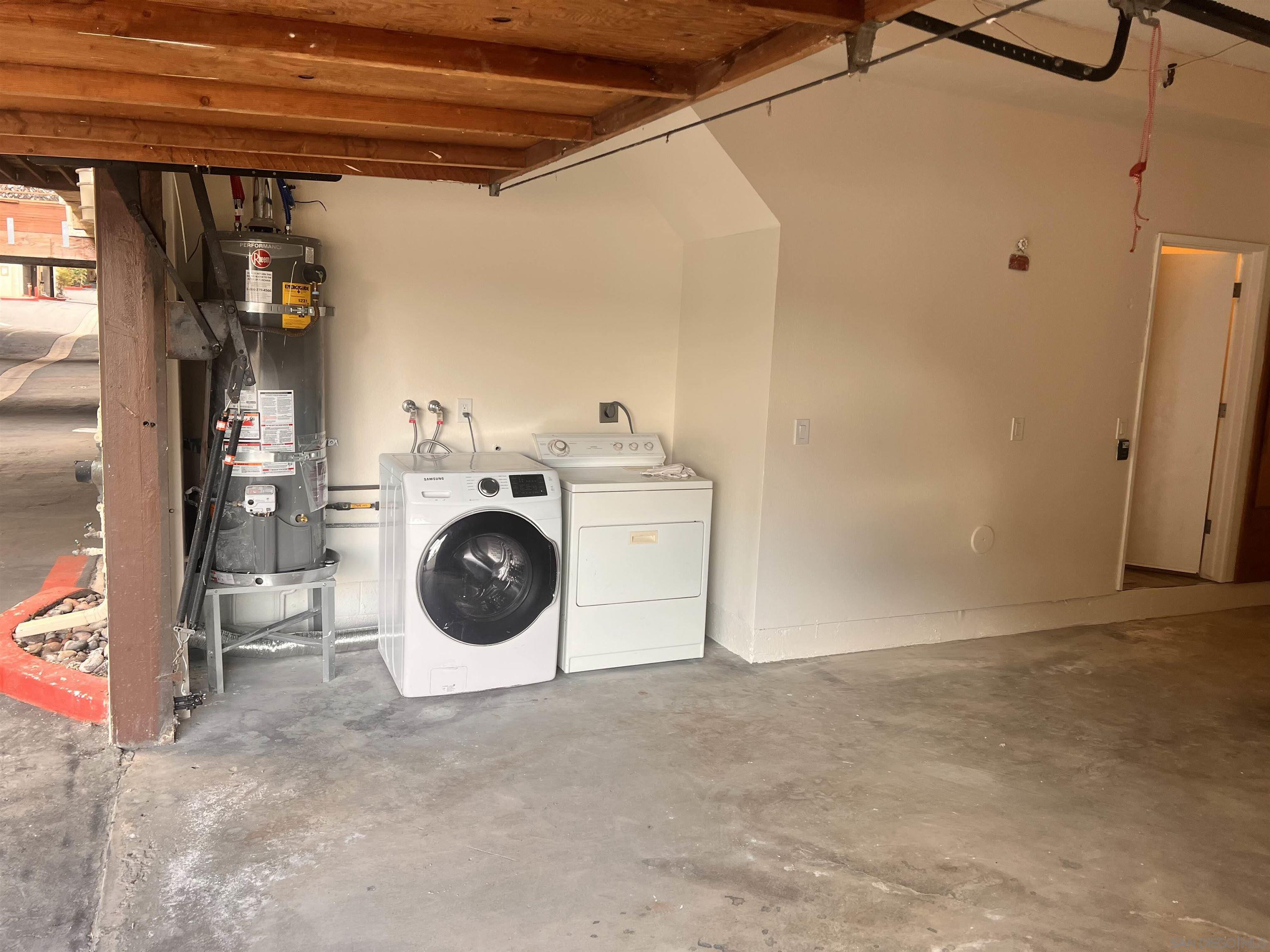 Detail Gallery Image 10 of 23 For 8365  Broadway  #27,  Lemon Grove,  CA 91945 - 2 Beds | 1/1 Baths