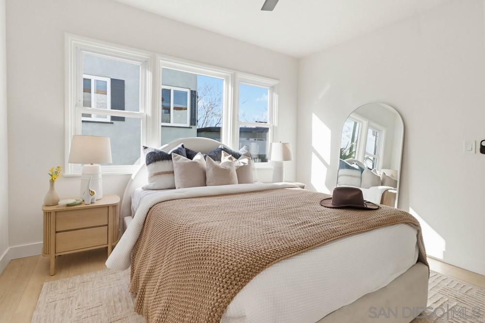 Detail Gallery Image 14 of 44 For 1056-1058  Lincoln Ave, San Diego,  CA 92103 - 4 Beds | 3 Baths