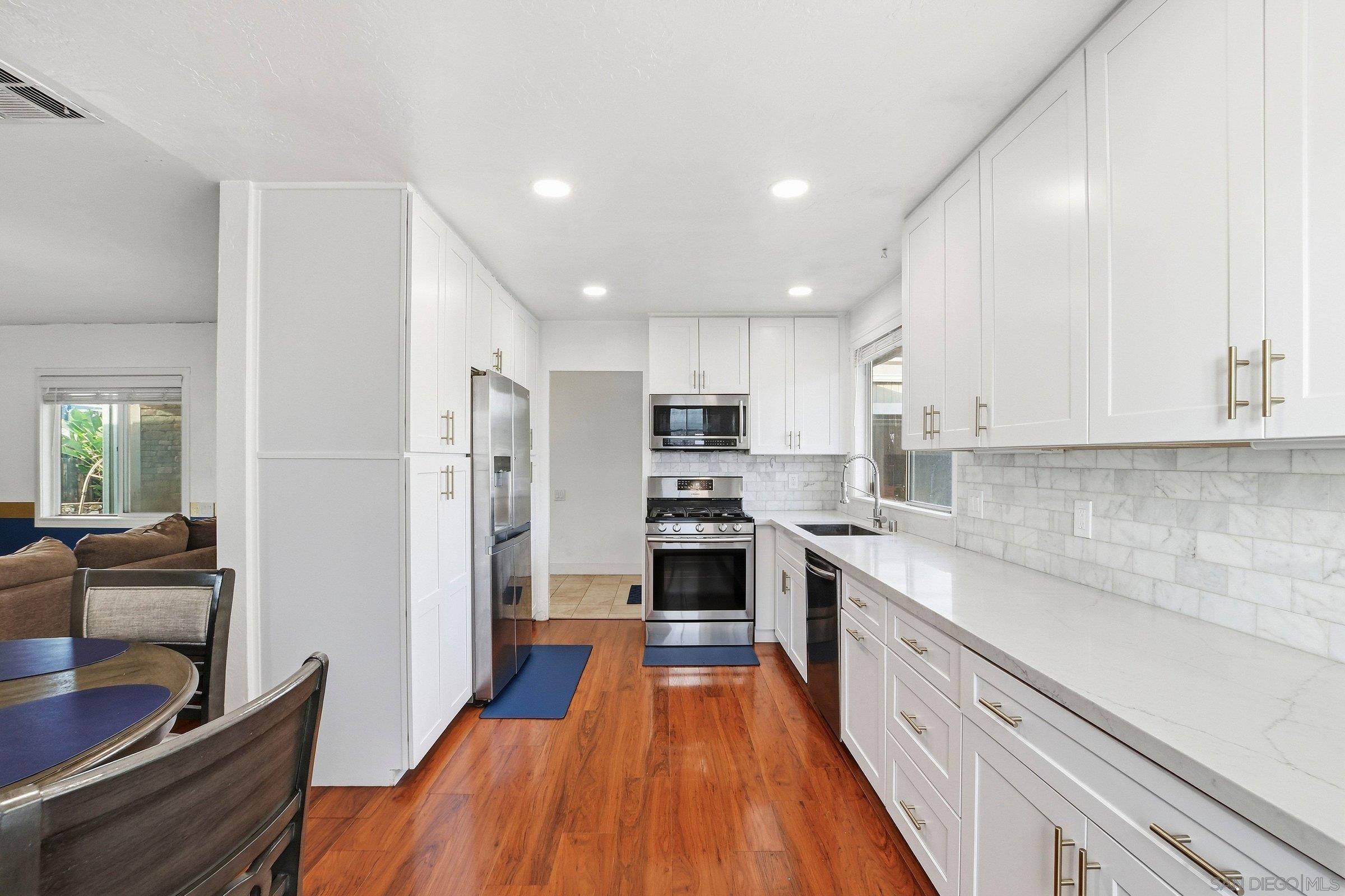 Detail Gallery Image 10 of 26 For 754  Alveda Avenue, El Cajon,  CA 92019 - 3 Beds | 2 Baths