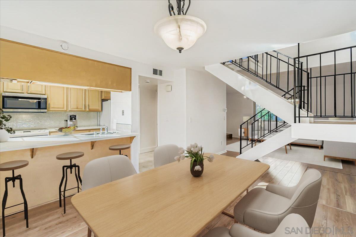 Detail Gallery Image 11 of 39 For 1158  Denver Lane  #C,  El Cajon,  CA 92021 - 3 Beds | 2/1 Baths