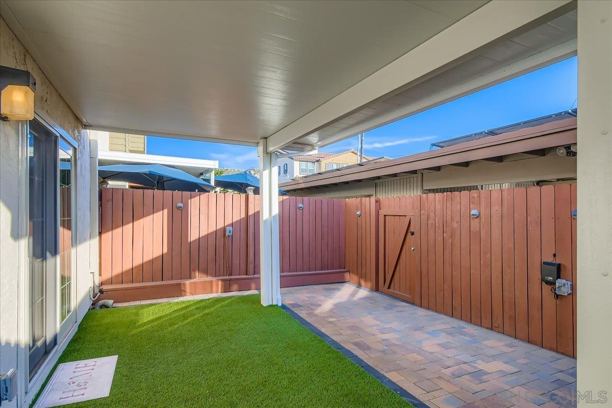 Detail Gallery Image 33 of 39 For 1158  Denver Lane  #C,  El Cajon,  CA 92021 - 3 Beds | 2/1 Baths