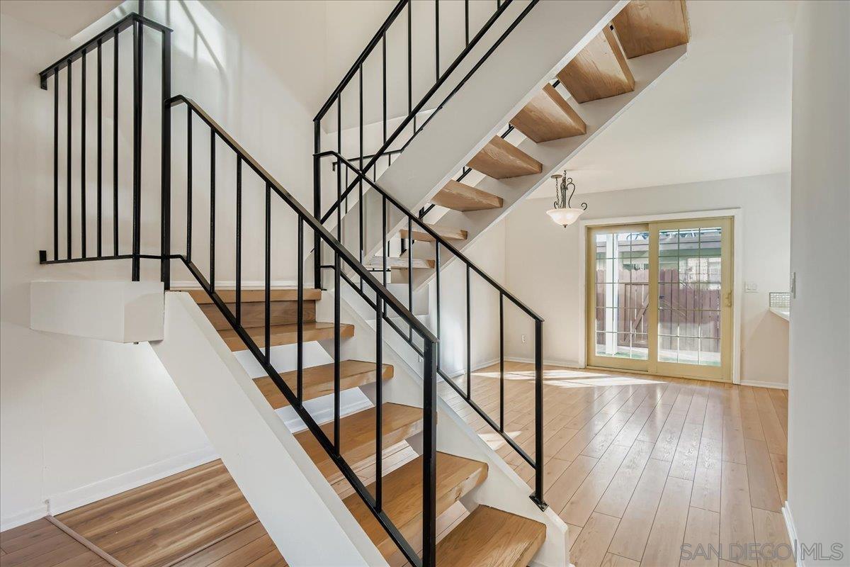 Detail Gallery Image 10 of 39 For 1158  Denver Lane  #C,  El Cajon,  CA 92021 - 3 Beds | 2/1 Baths