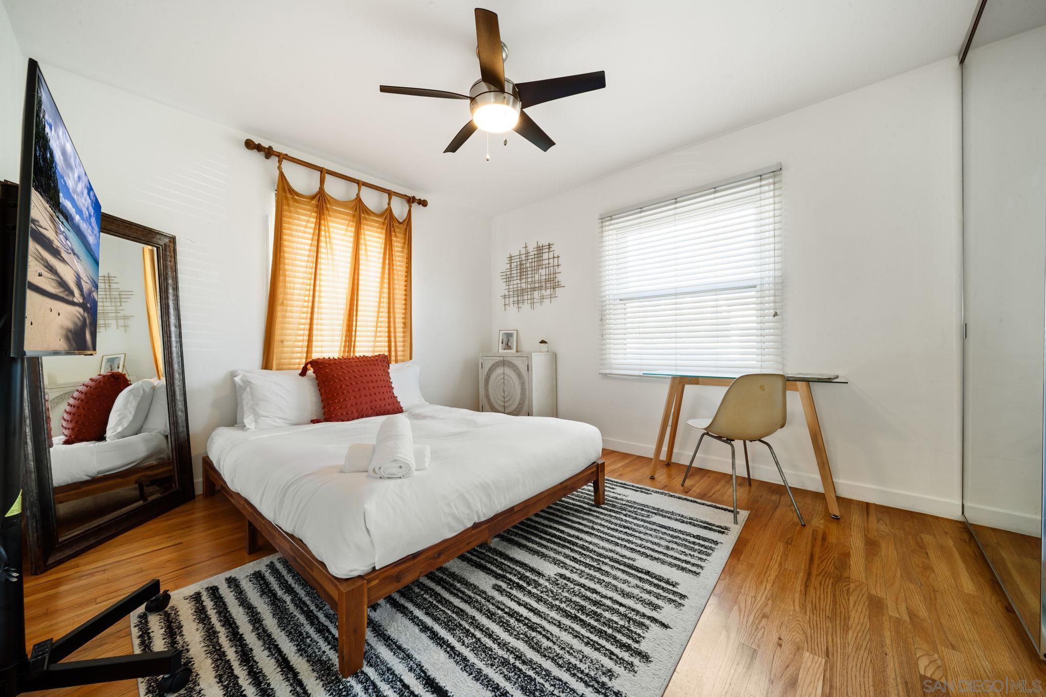 Detail Gallery Image 15 of 21 For 2154  Union St, San Diego,  CA 92101 - 2 Beds | 1 Baths