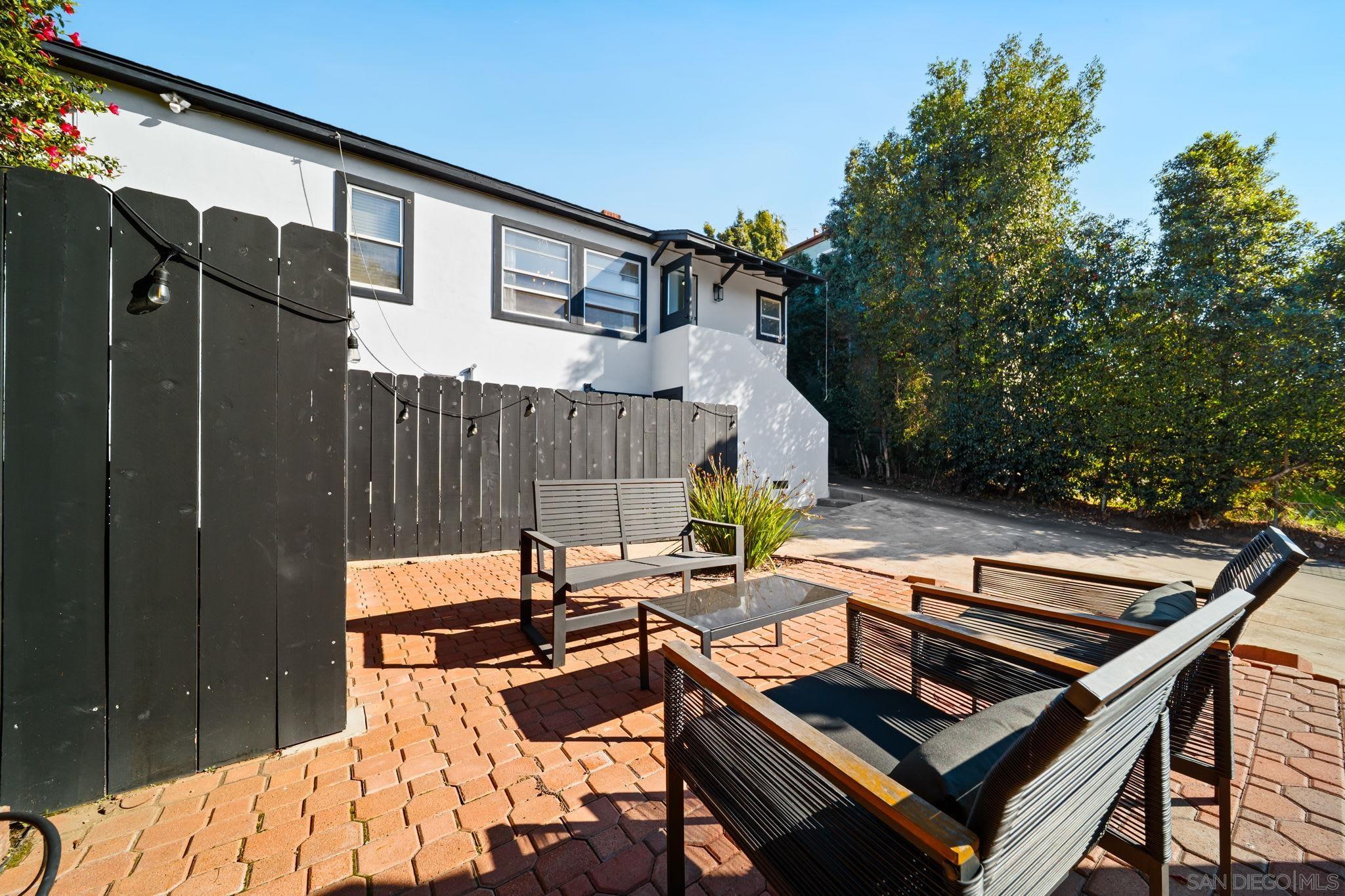 Detail Gallery Image 19 of 21 For 2154  Union St, San Diego,  CA 92101 - 2 Beds | 1 Baths