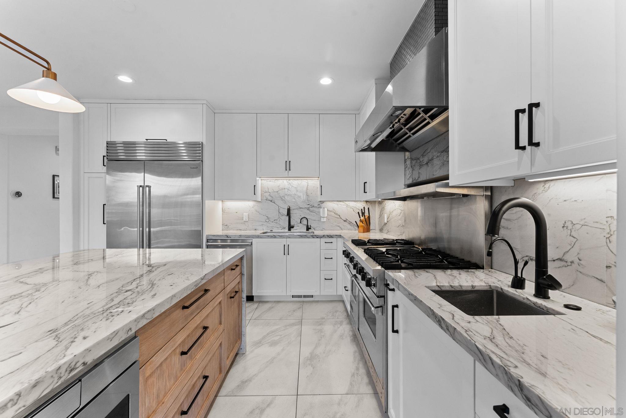 Detail Gallery Image 8 of 55 For 1550  Morenci St, San Diego,  CA 92110 - 5 Beds | 4 Baths