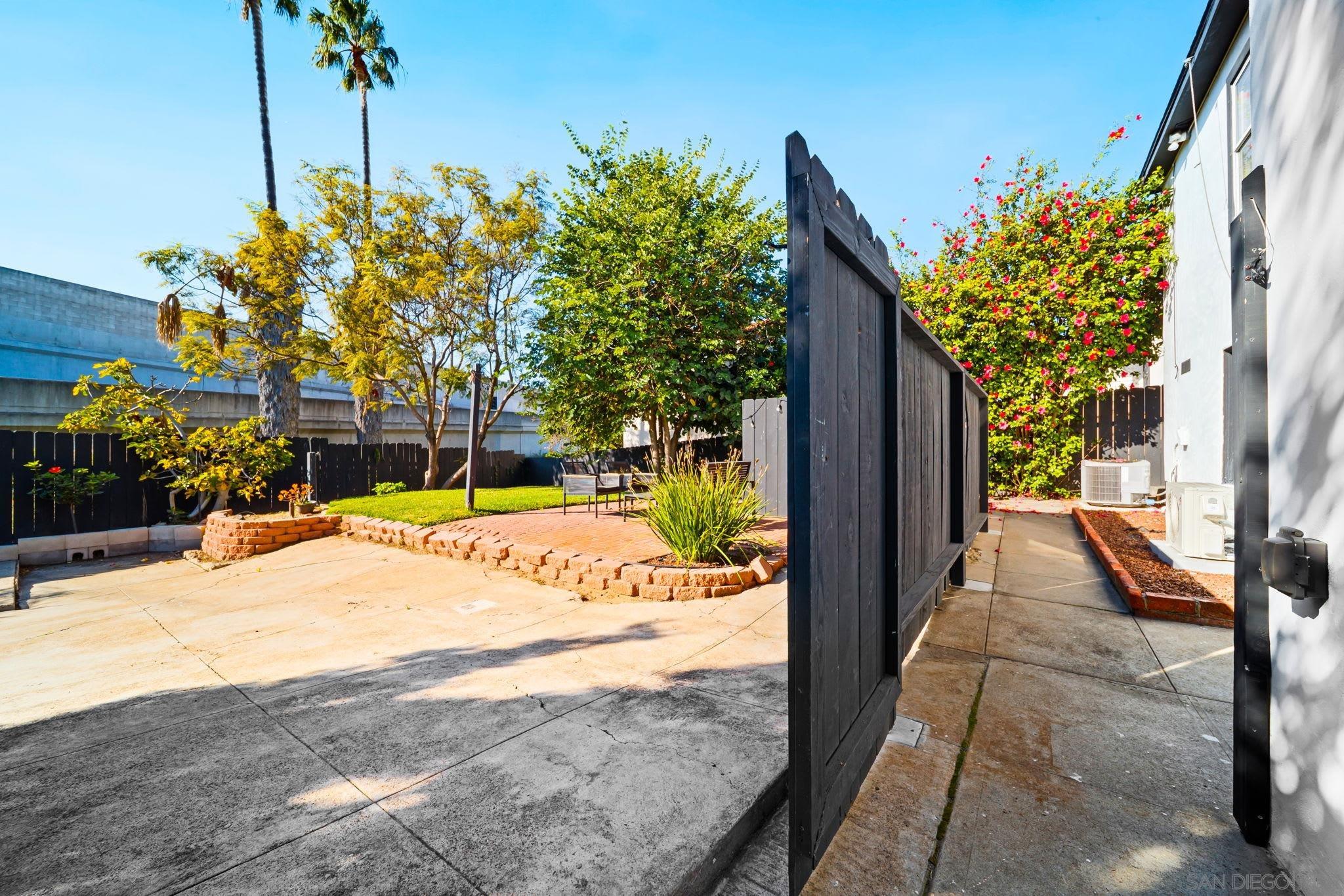 Detail Gallery Image 7 of 12 For 2154-B  Union St, San Diego,  CA 92101 - 1 Beds | 1 Baths