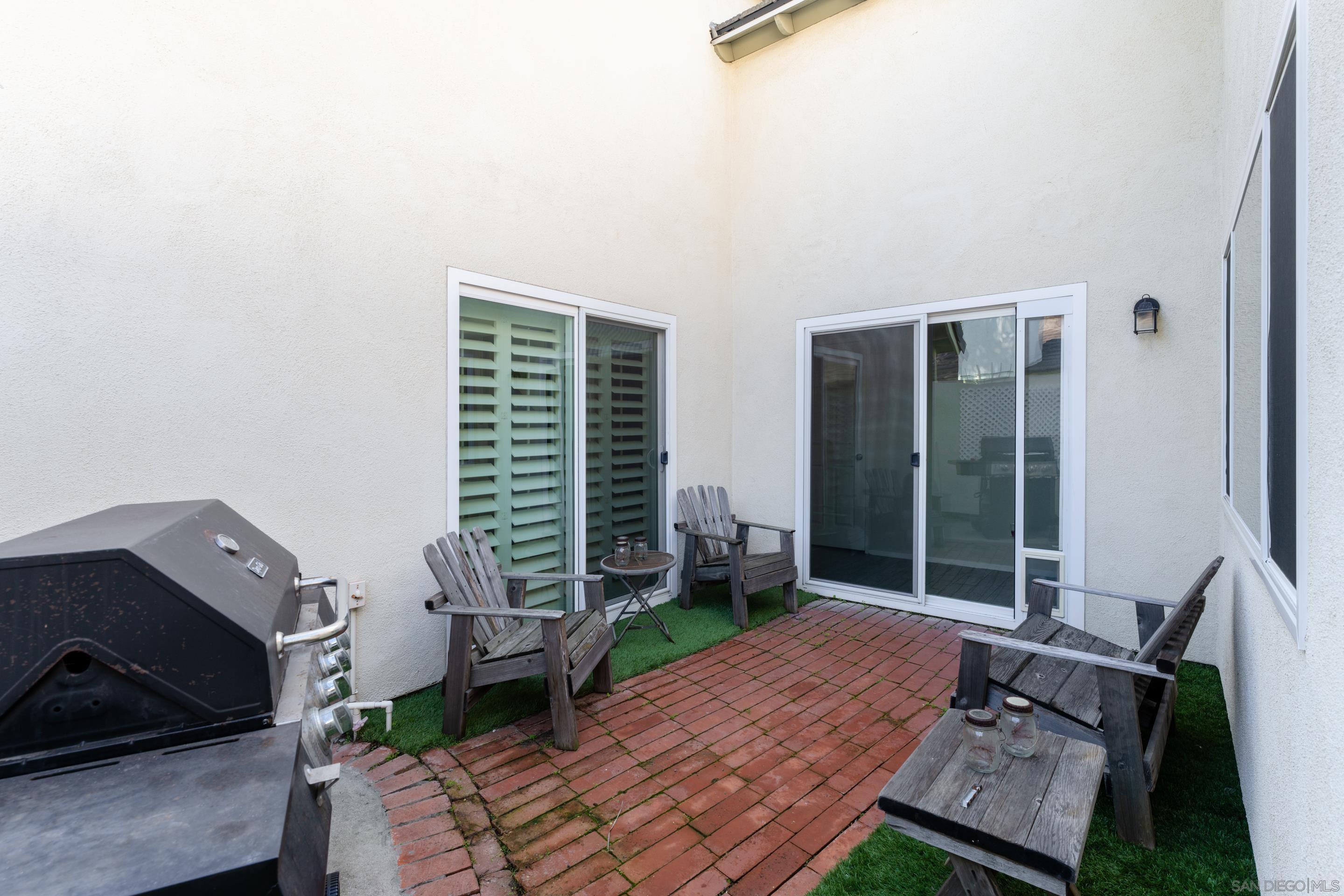 Detail Gallery Image 12 of 24 For 1237  Chambord Court, Oceanside,  CA 92054 - 3 Beds | 2 Baths