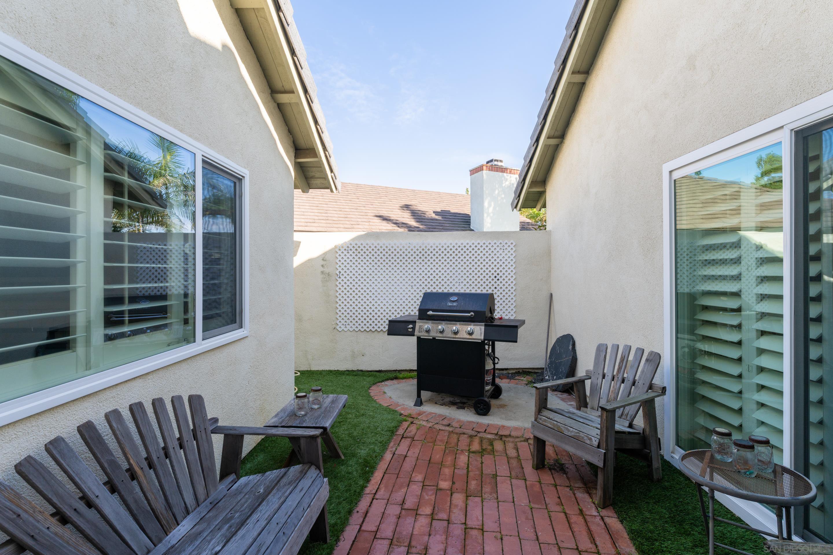 Detail Gallery Image 13 of 24 For 1237  Chambord Court, Oceanside,  CA 92054 - 3 Beds | 2 Baths