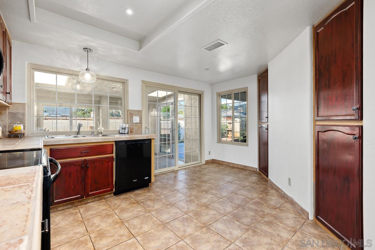 Detail Gallery Image 18 of 23 For 1768  Solana Glen, Escondido,  CA 92026 - 2 Beds | 2 Baths