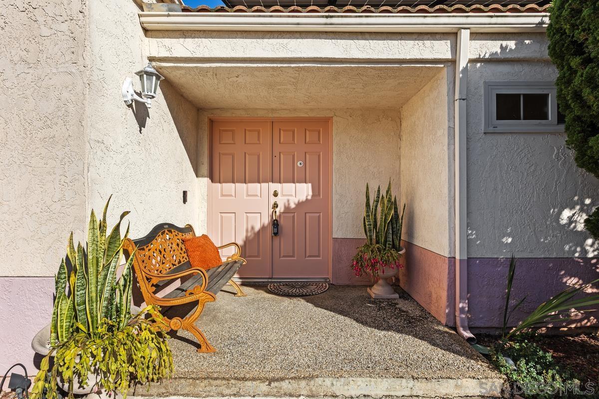 Detail Gallery Image 3 of 23 For 1768  Solana Glen, Escondido,  CA 92026 - 2 Beds | 2 Baths