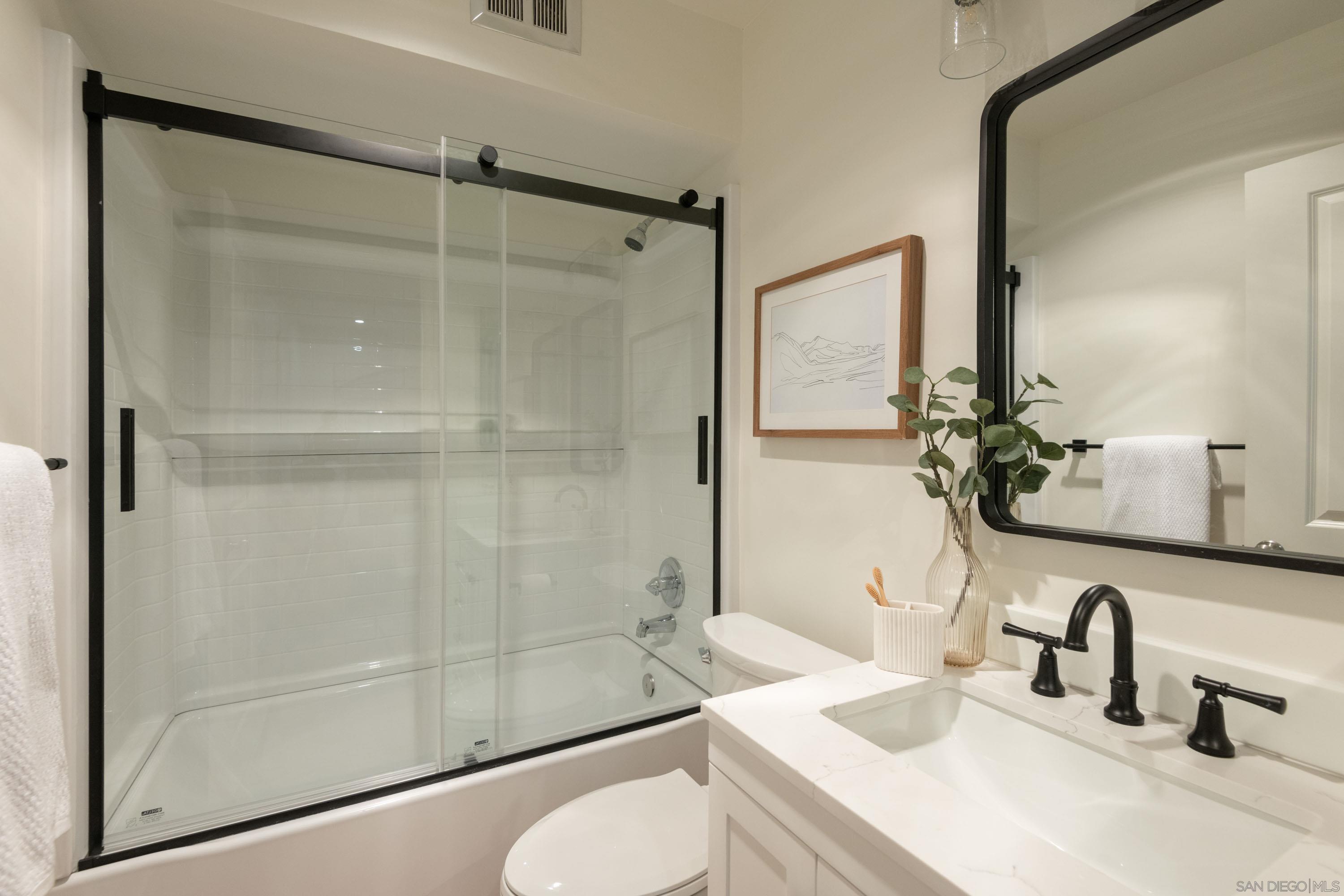 Detail Gallery Image 13 of 22 For 1885  Diamond St  #132,  San Diego,  CA 92109 - 2 Beds | 2 Baths