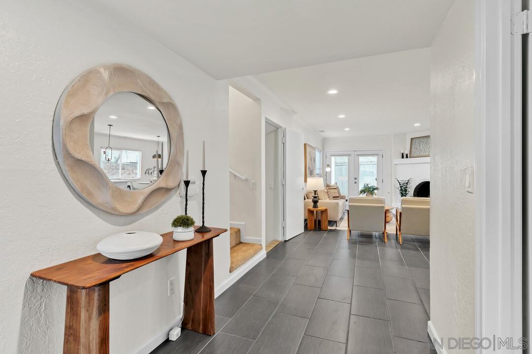 Detail Gallery Image 9 of 43 For 2167  Sunset Dr, Escondido,  CA 92025 - 5 Beds | 2/1 Baths