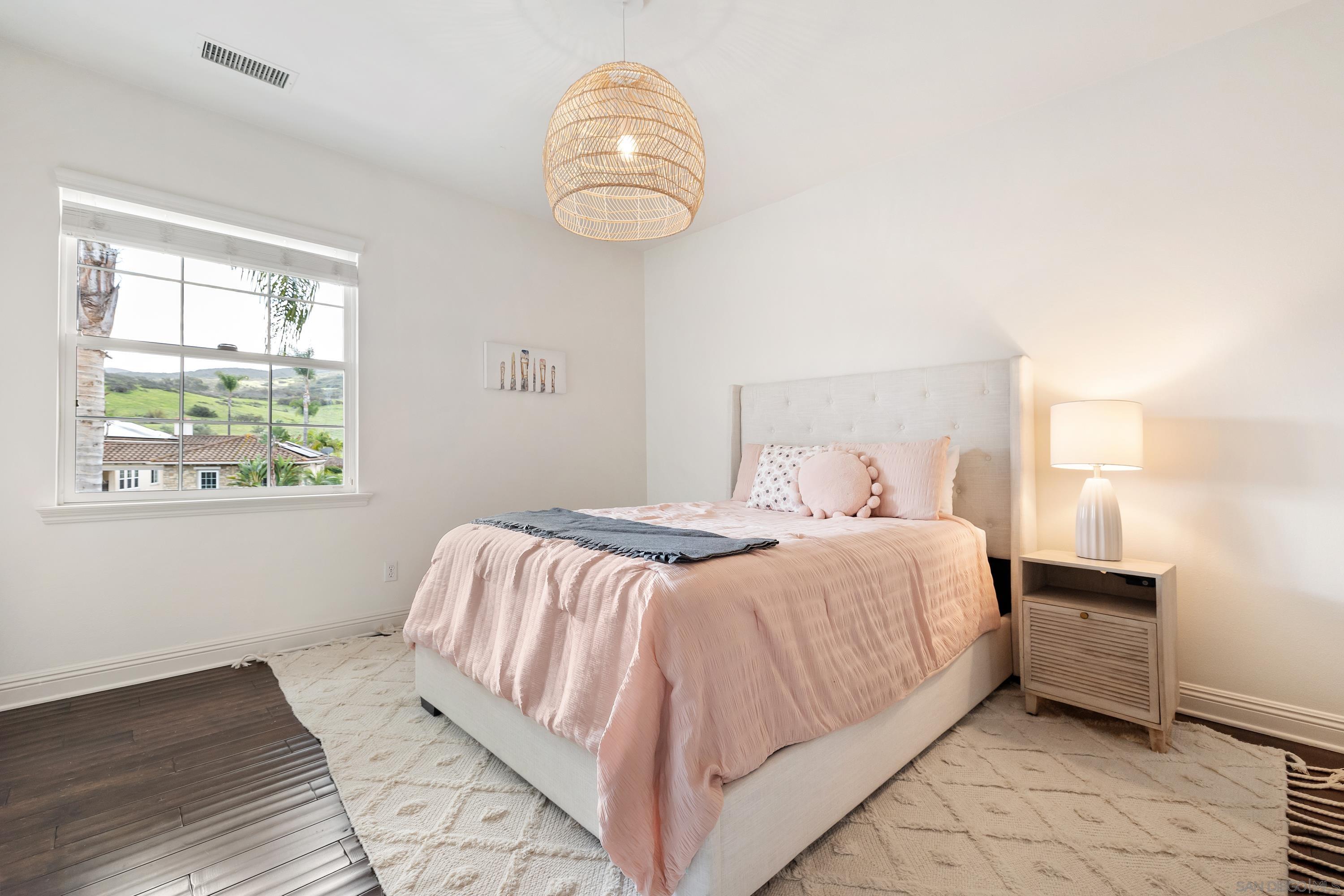 Detail Gallery Image 28 of 36 For 10055  Winecrest Rd, San Diego,  CA 92127 - 7 Beds | 5/1 Baths