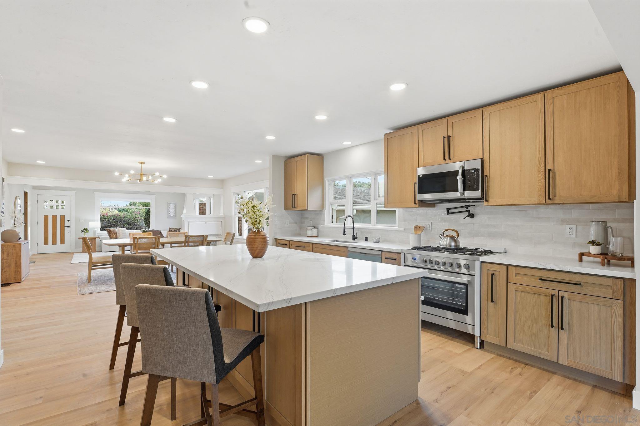 Detail Gallery Image 15 of 59 For 3135  Crela St, Bonita,  CA 91902 - 5 Beds | 3 Baths