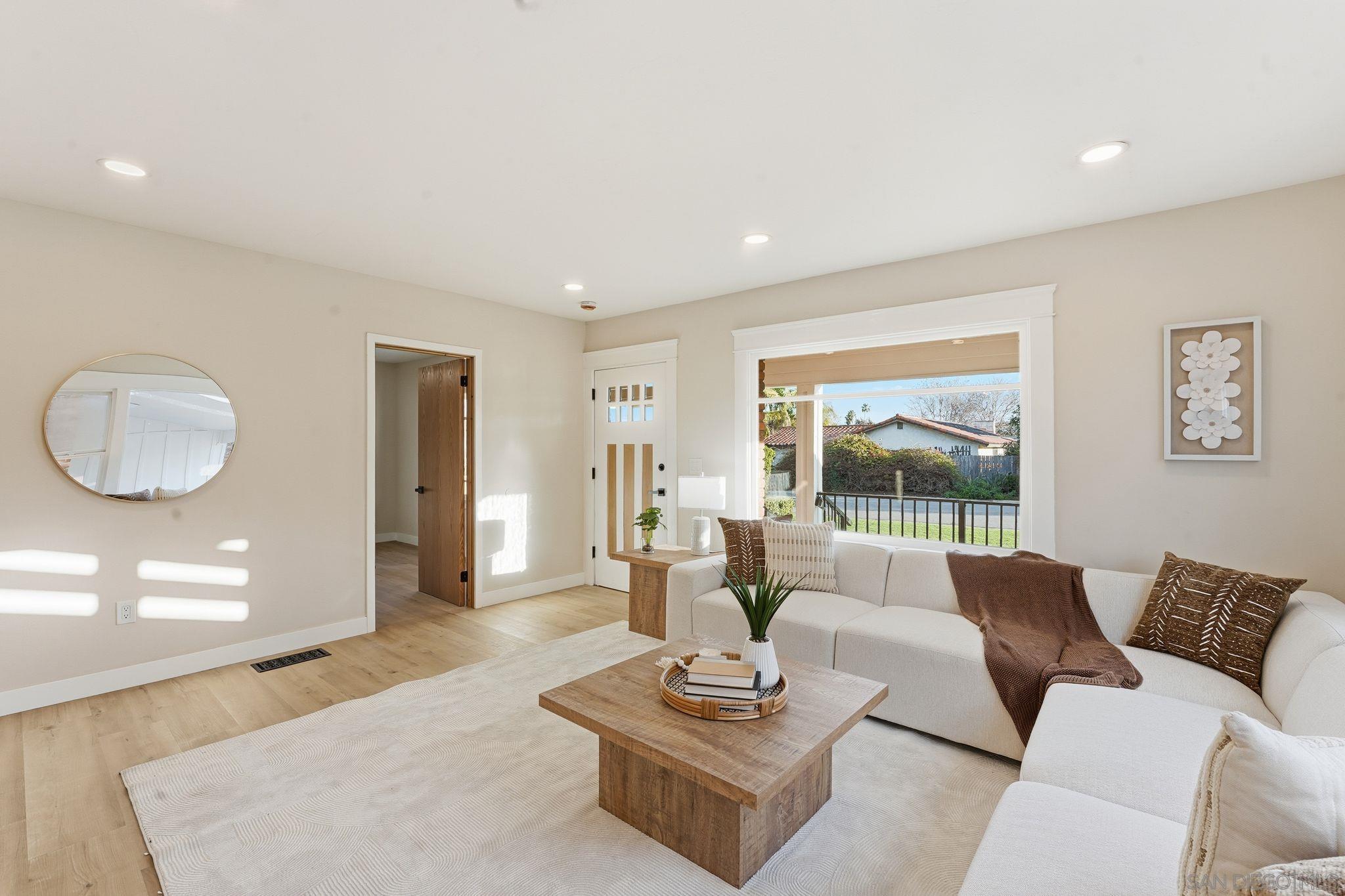 Detail Gallery Image 5 of 59 For 3135  Crela St, Bonita,  CA 91902 - 5 Beds | 3 Baths