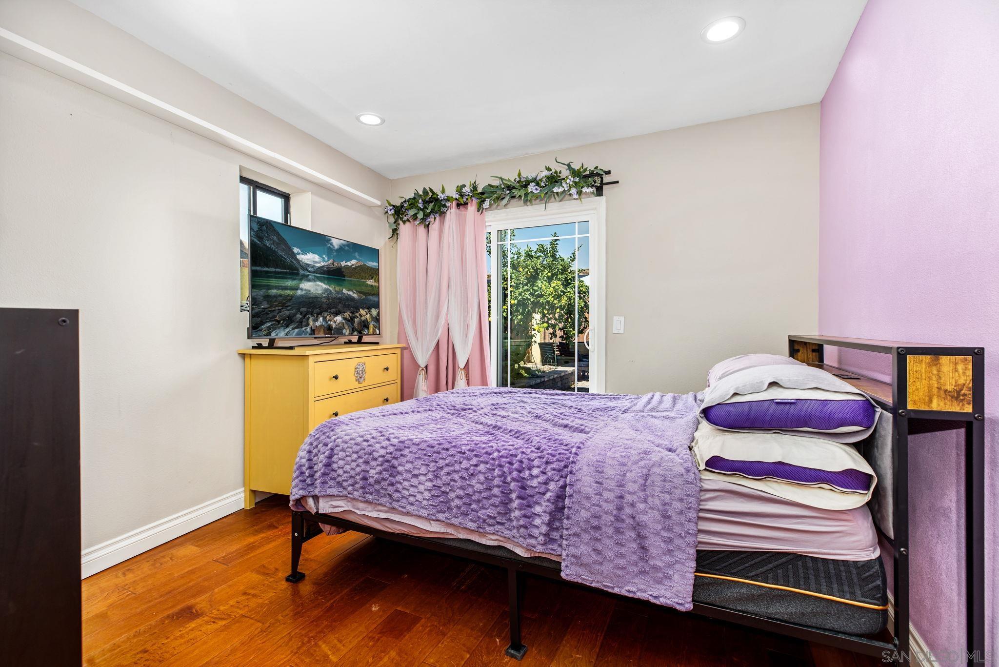 Detail Gallery Image 12 of 38 For 12434  Cloudesly Dr, San Diego,  CA 92128 - 6 Beds | 4/1 Baths