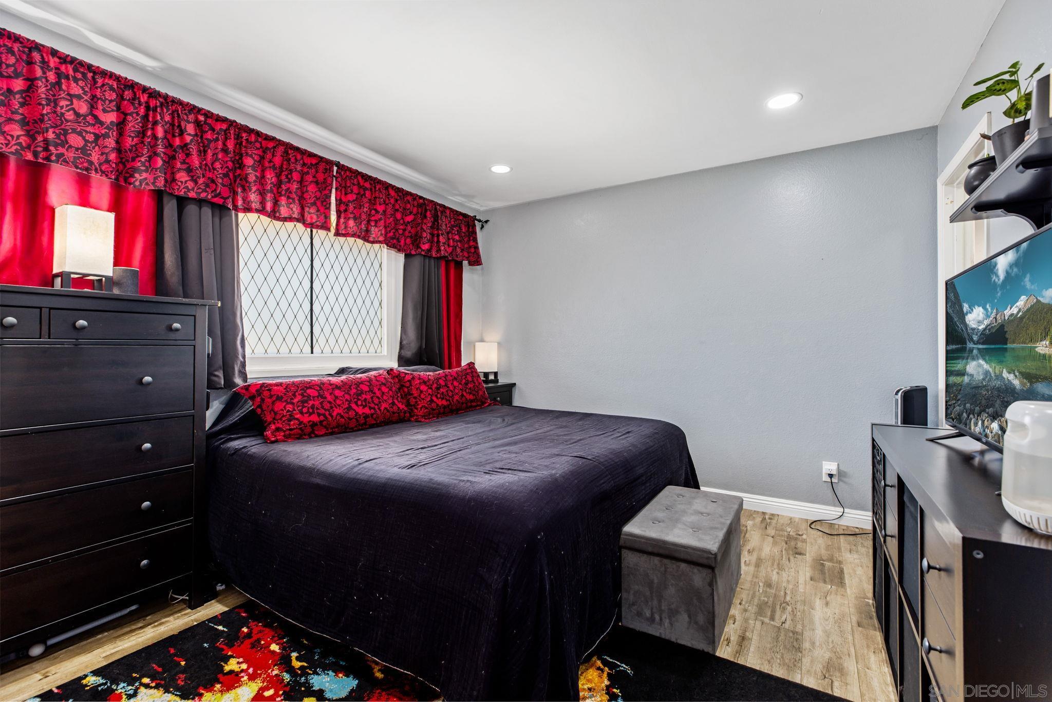 Detail Gallery Image 23 of 38 For 12434  Cloudesly Dr, San Diego,  CA 92128 - 6 Beds | 4/1 Baths