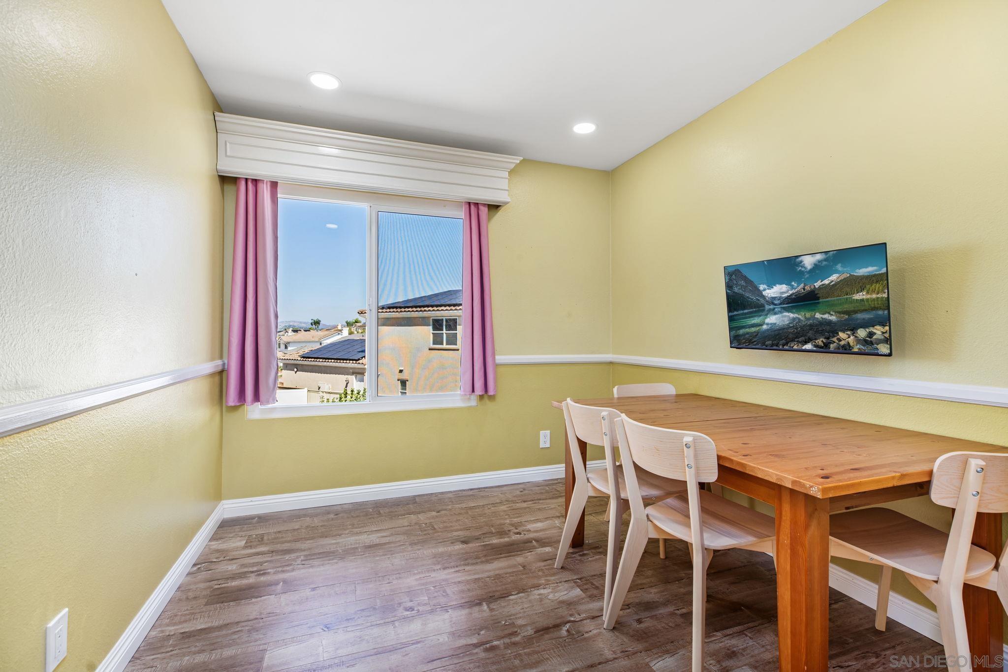 Detail Gallery Image 24 of 38 For 12434  Cloudesly Dr, San Diego,  CA 92128 - 6 Beds | 4/1 Baths