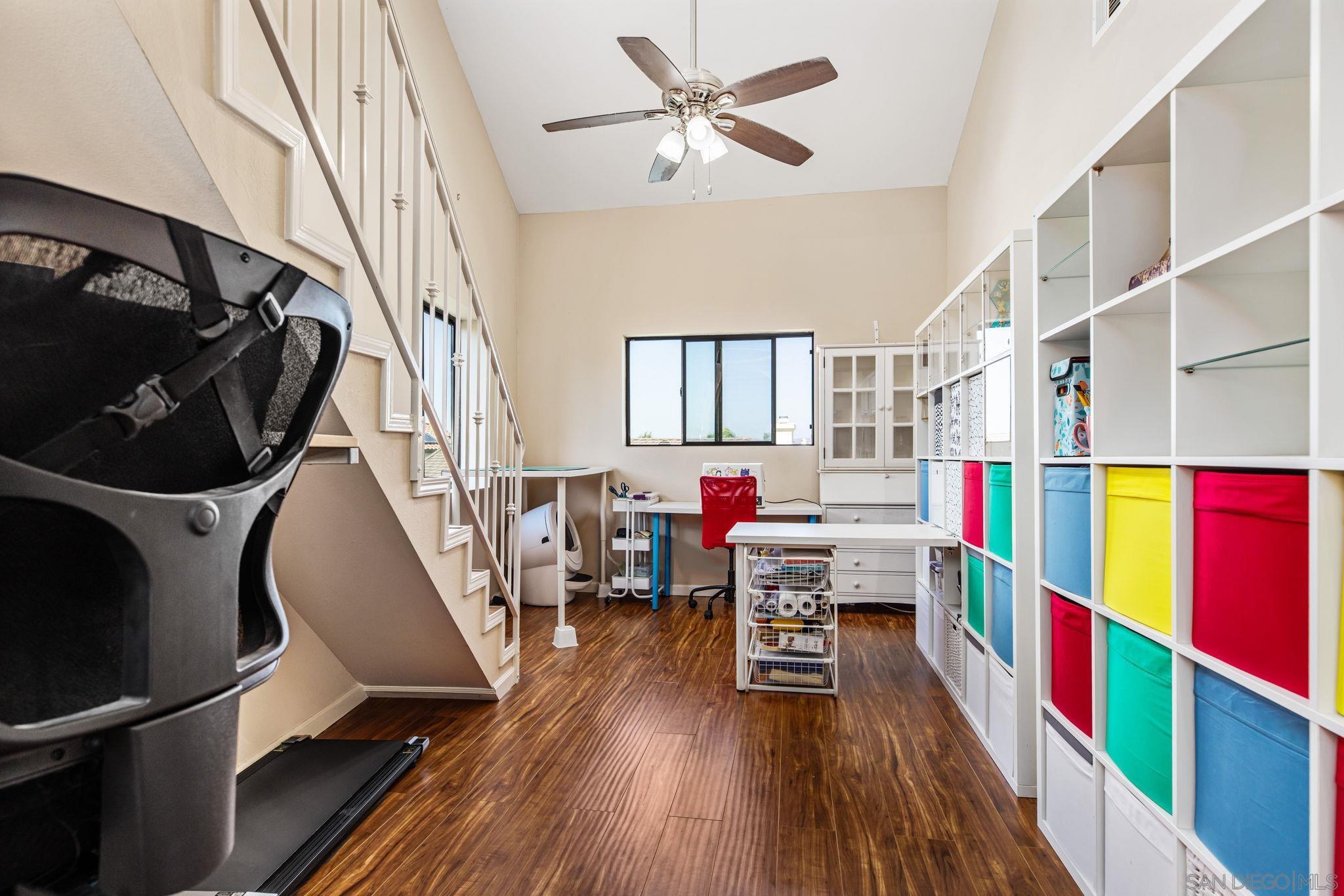 Detail Gallery Image 25 of 38 For 12434  Cloudesly Dr, San Diego,  CA 92128 - 6 Beds | 4/1 Baths