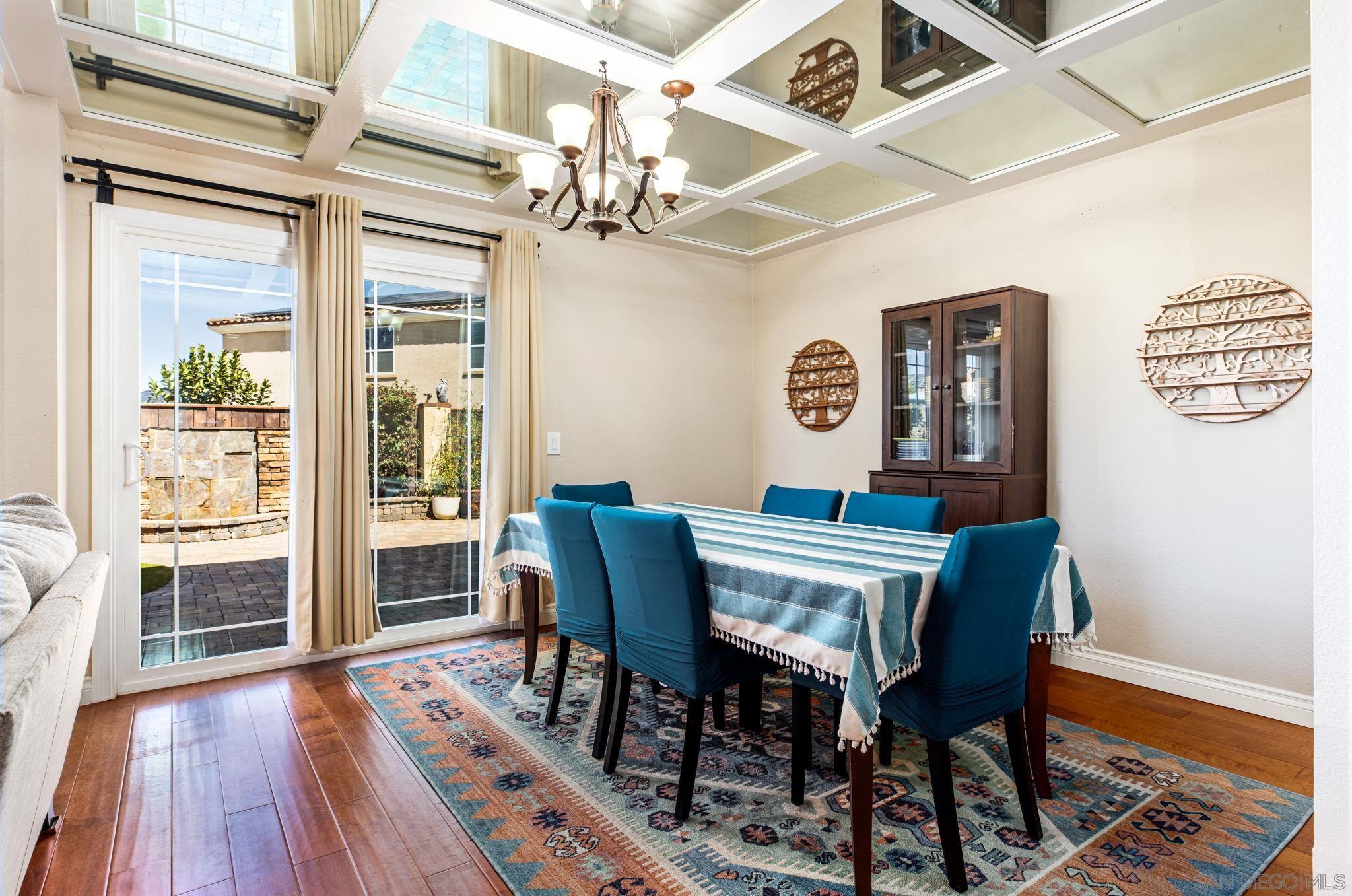 Detail Gallery Image 4 of 38 For 12434  Cloudesly Dr, San Diego,  CA 92128 - 6 Beds | 4/1 Baths