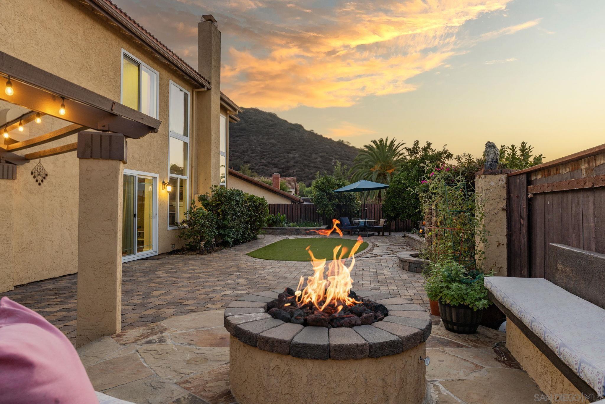 Detail Gallery Image 31 of 38 For 12434  Cloudesly Dr, San Diego,  CA 92128 - 6 Beds | 4/1 Baths