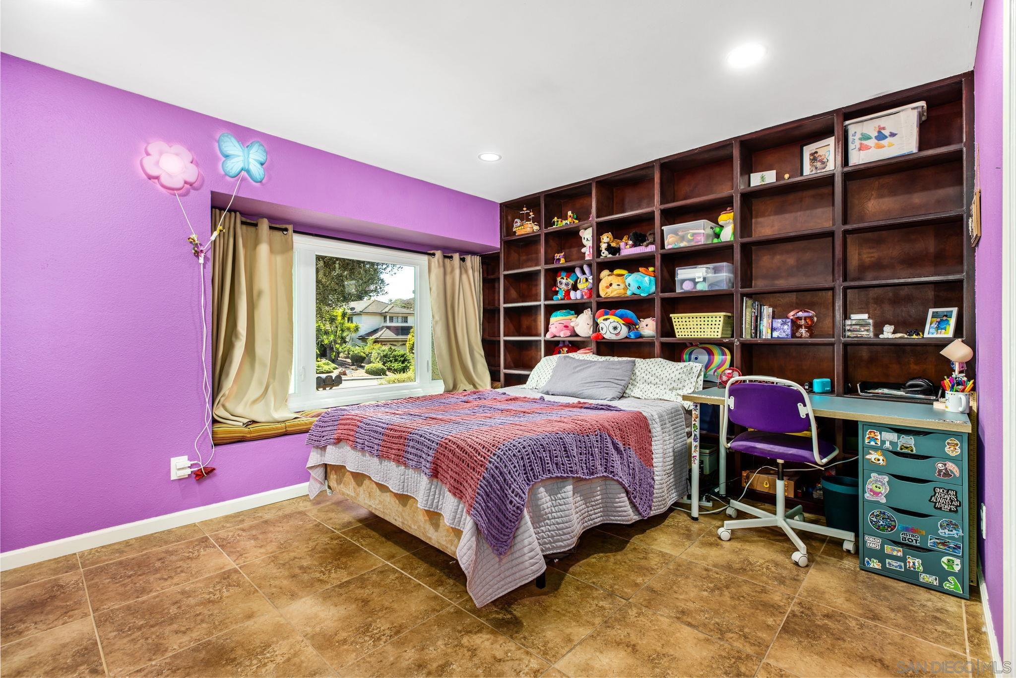 Detail Gallery Image 10 of 38 For 12434  Cloudesly Dr, San Diego,  CA 92128 - 6 Beds | 4/1 Baths