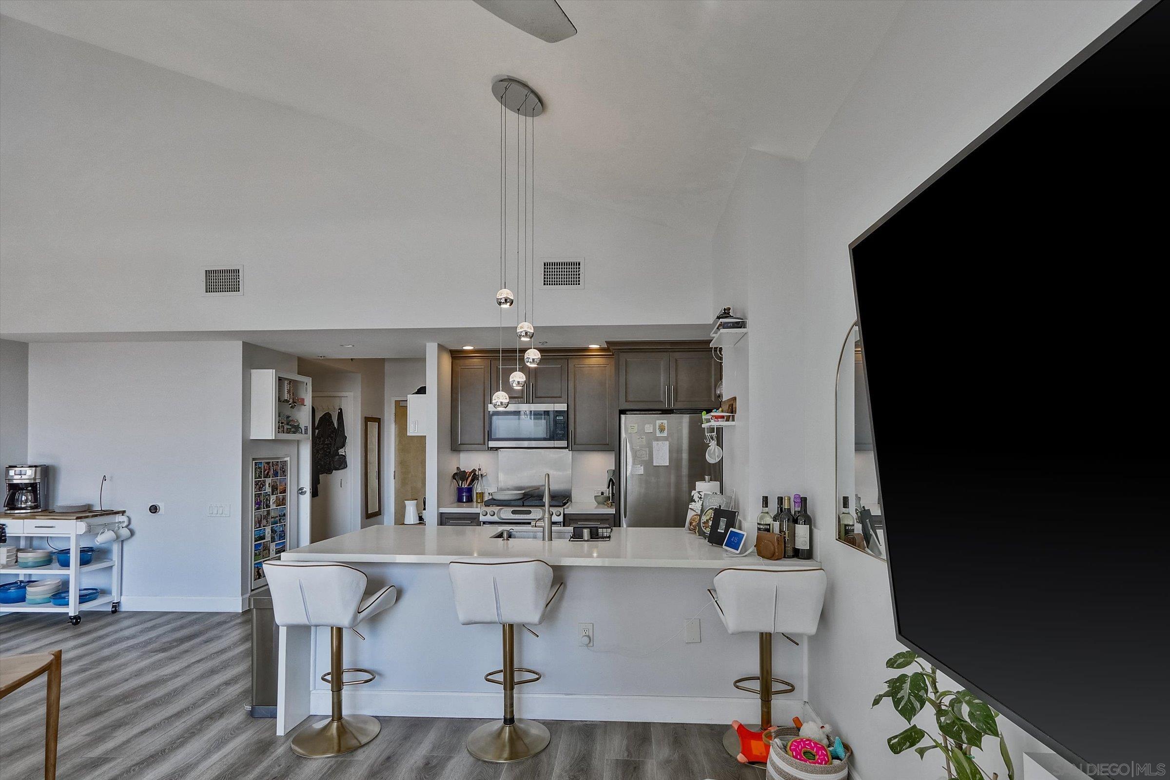 Detail Gallery Image 11 of 45 For 350  11th Ave  #922,  San Diego,  CA 92101 - 2 Beds | 2/1 Baths